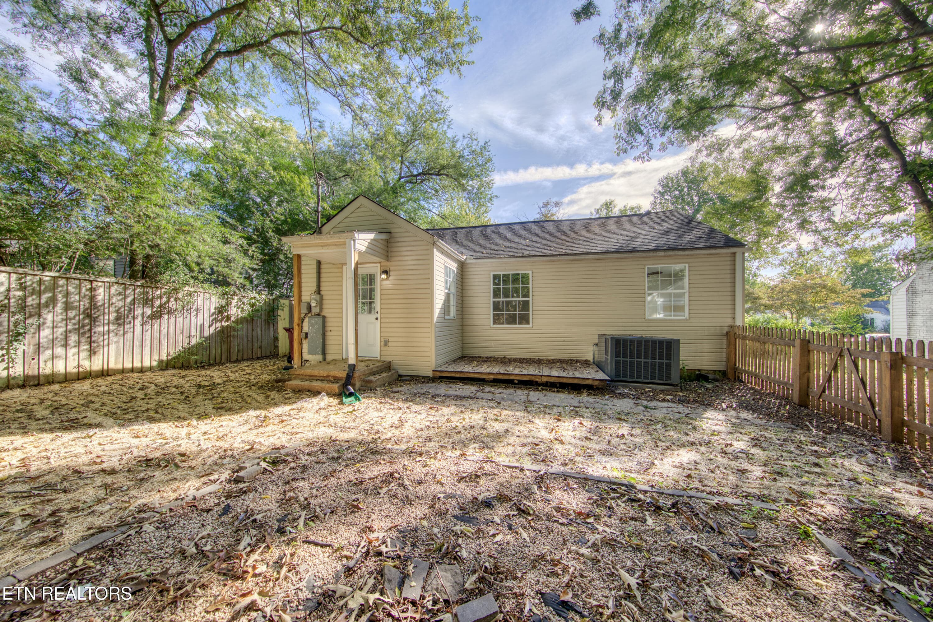 0H3A6413_18 - 1733 Dalton St, Alcoa, TN 37701, Alcoa