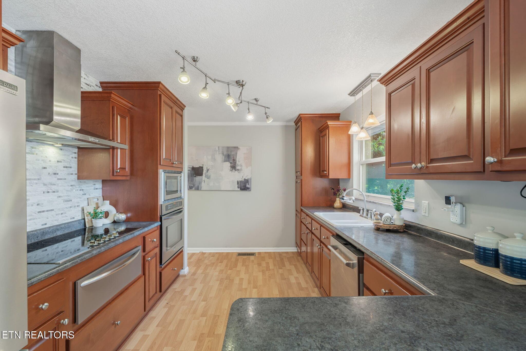 20-web-or-mls-103 Morgan Road-10 - 103 Morgan Rd, Oak Ridge, TN 37830, Oak Ridge