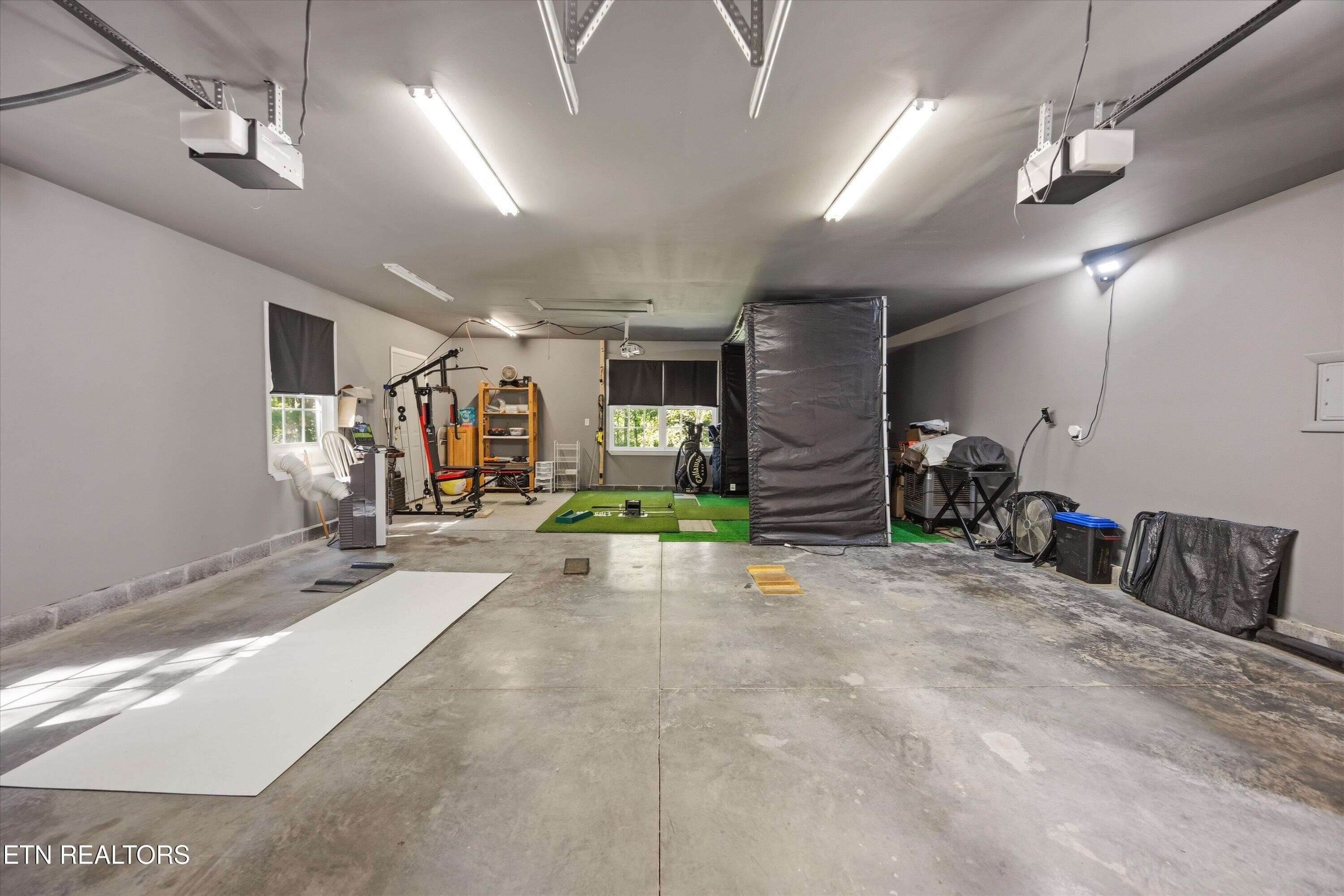 Oversized 2 Car Garage - 4350 Get Good Hollow Rd, Loudon, TN 37774, Loudon