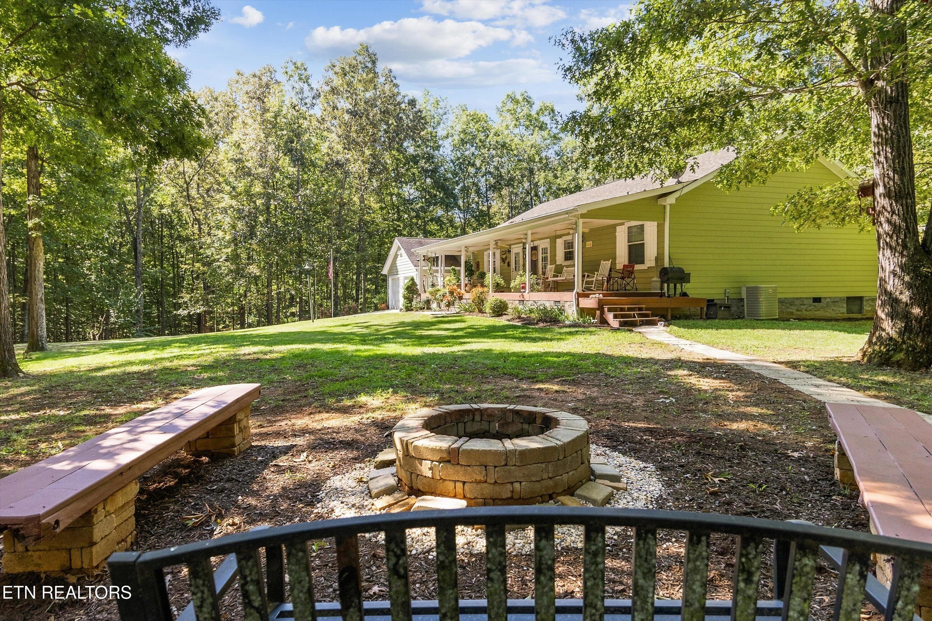 Fire pit is perfect for the fall evening - 4350 Get Good Hollow Rd, Loudon, TN 37774, Loudon