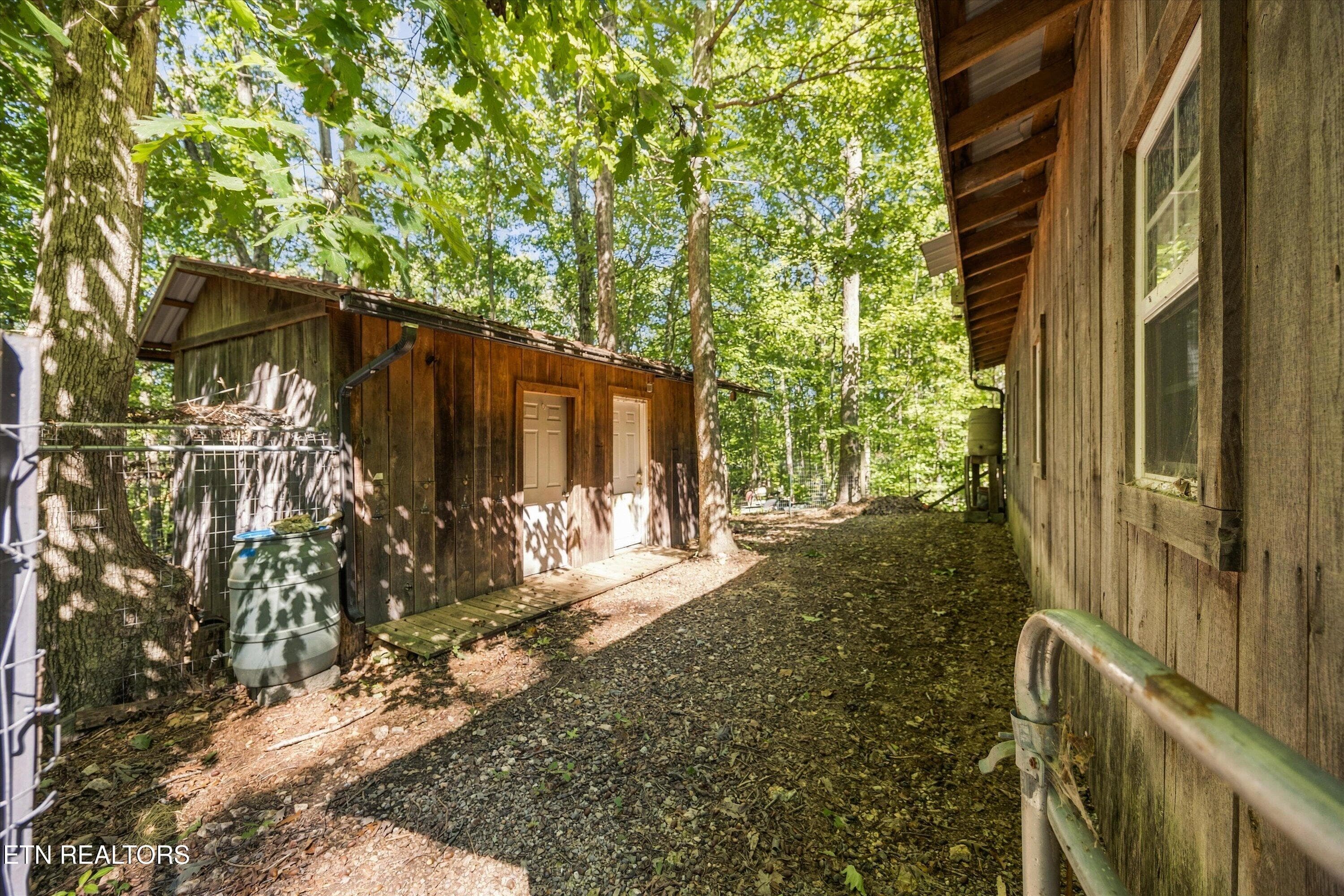 2nd Detached building - 4350 Get Good Hollow Rd, Loudon, TN 37774, Loudon