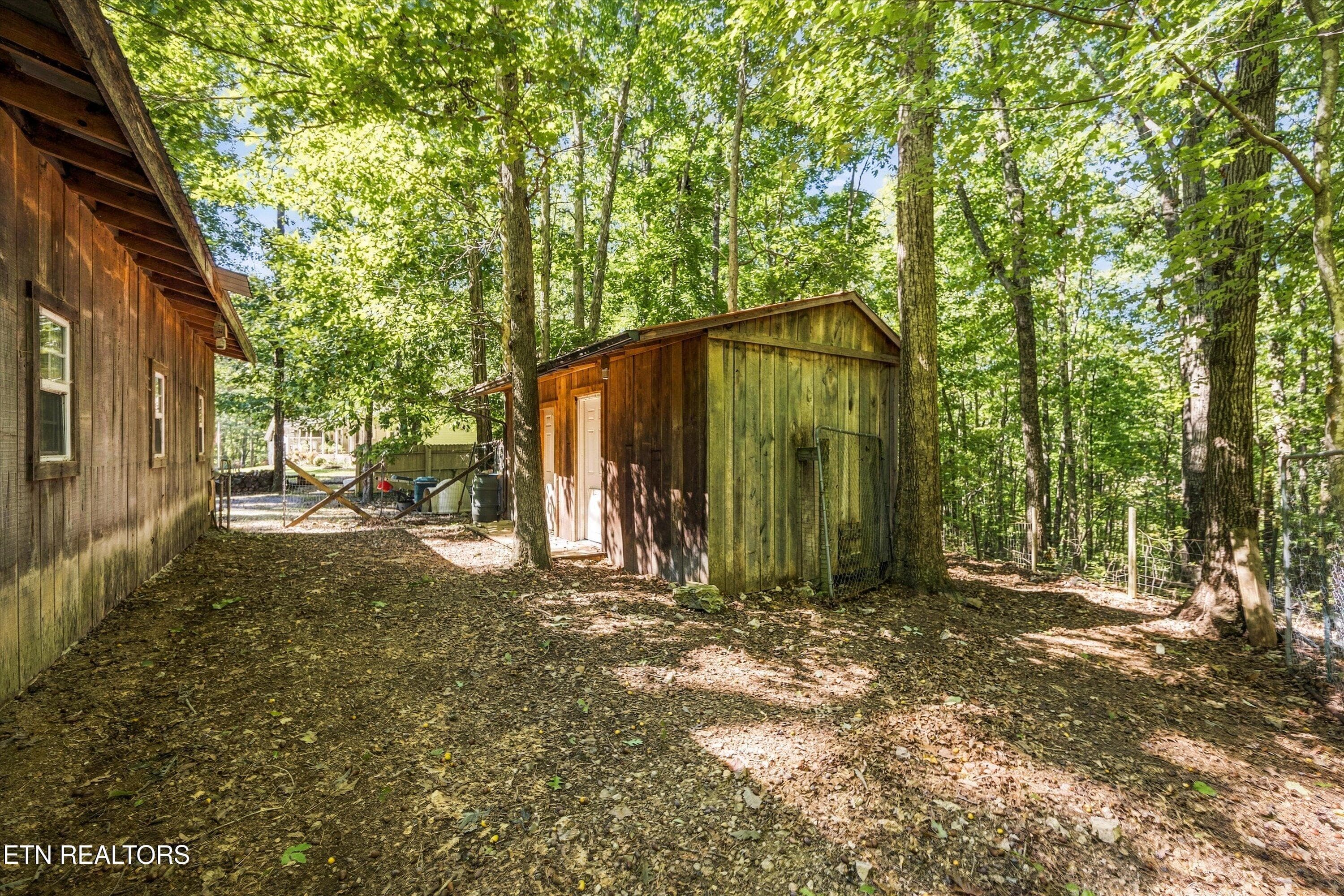 Wildlife welcomed! - 4350 Get Good Hollow Rd, Loudon, TN 37774, Loudon
