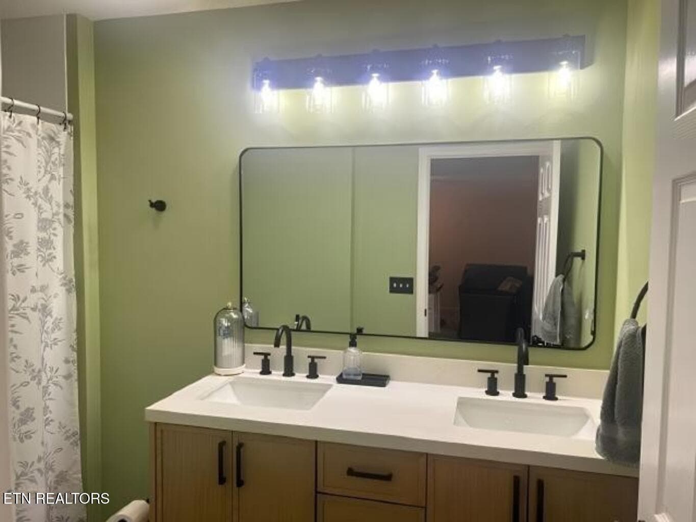 Bathroom - 145 Moytoy Rd 103, Crab Orchard, TN 37723, Crab Orchard