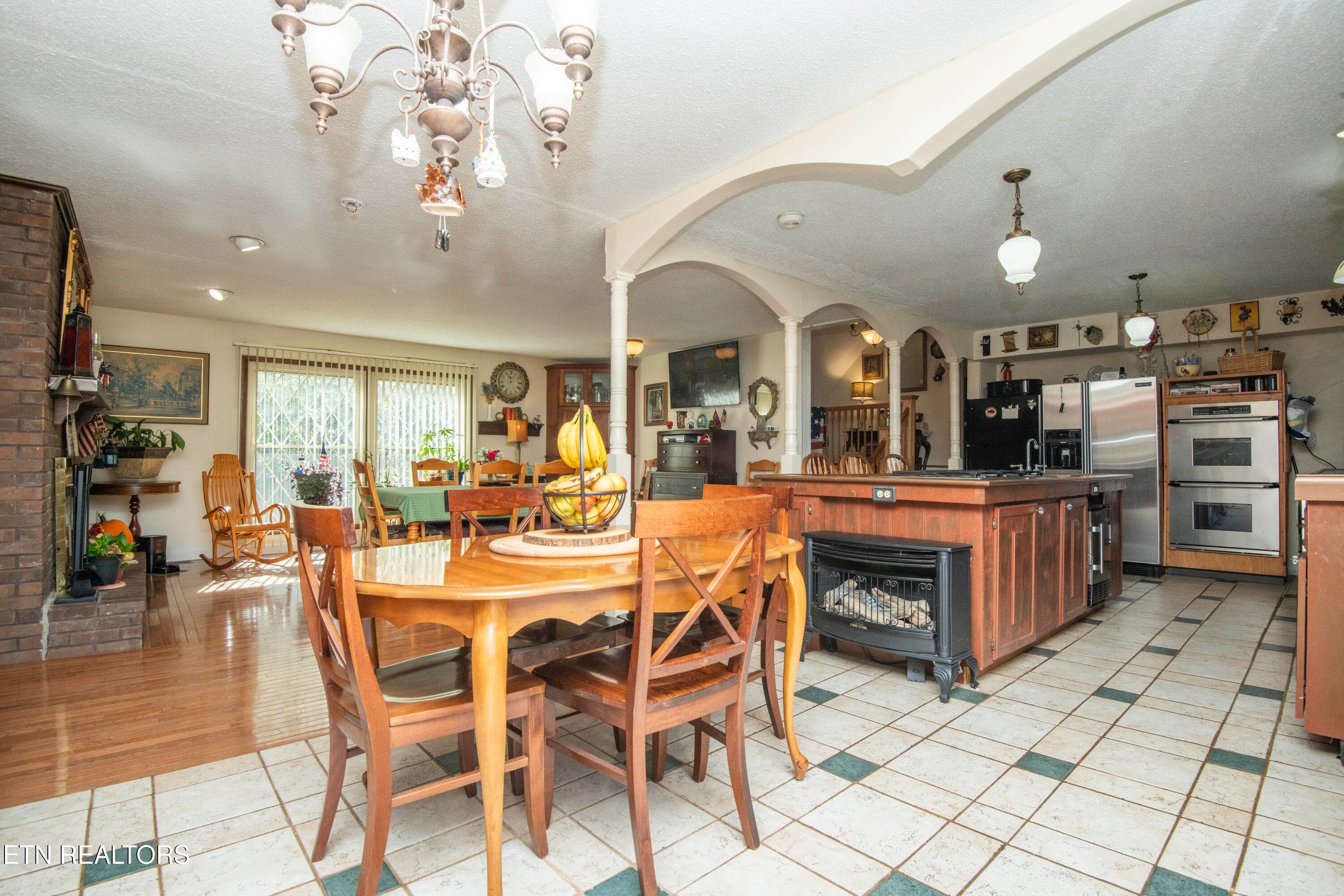 kitchen 9 - 155 Lakeview Circle, Clinton, TN 37716
