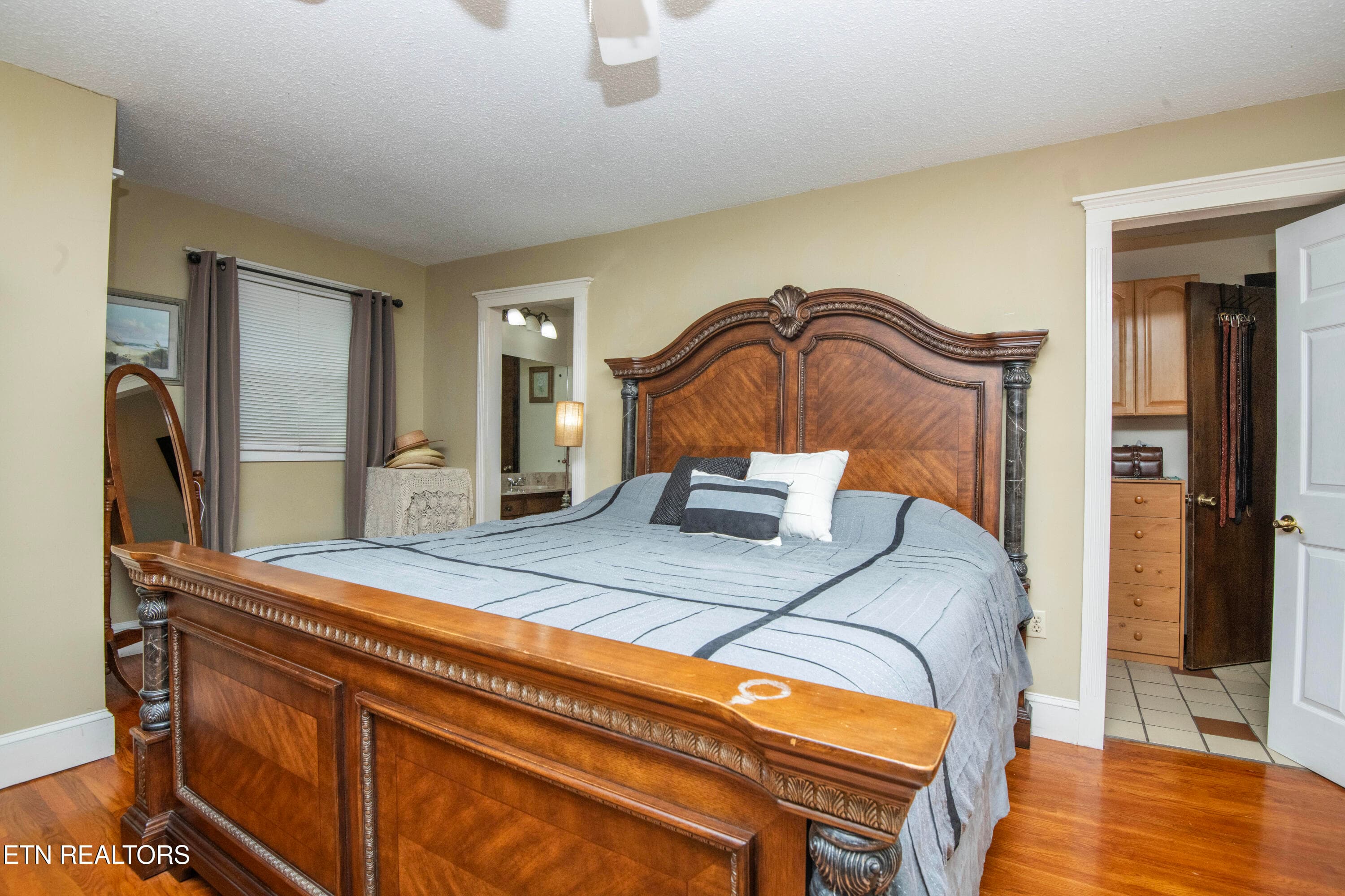 masterbed 3 - 155 Lakeview Circle, Clinton, TN 37716