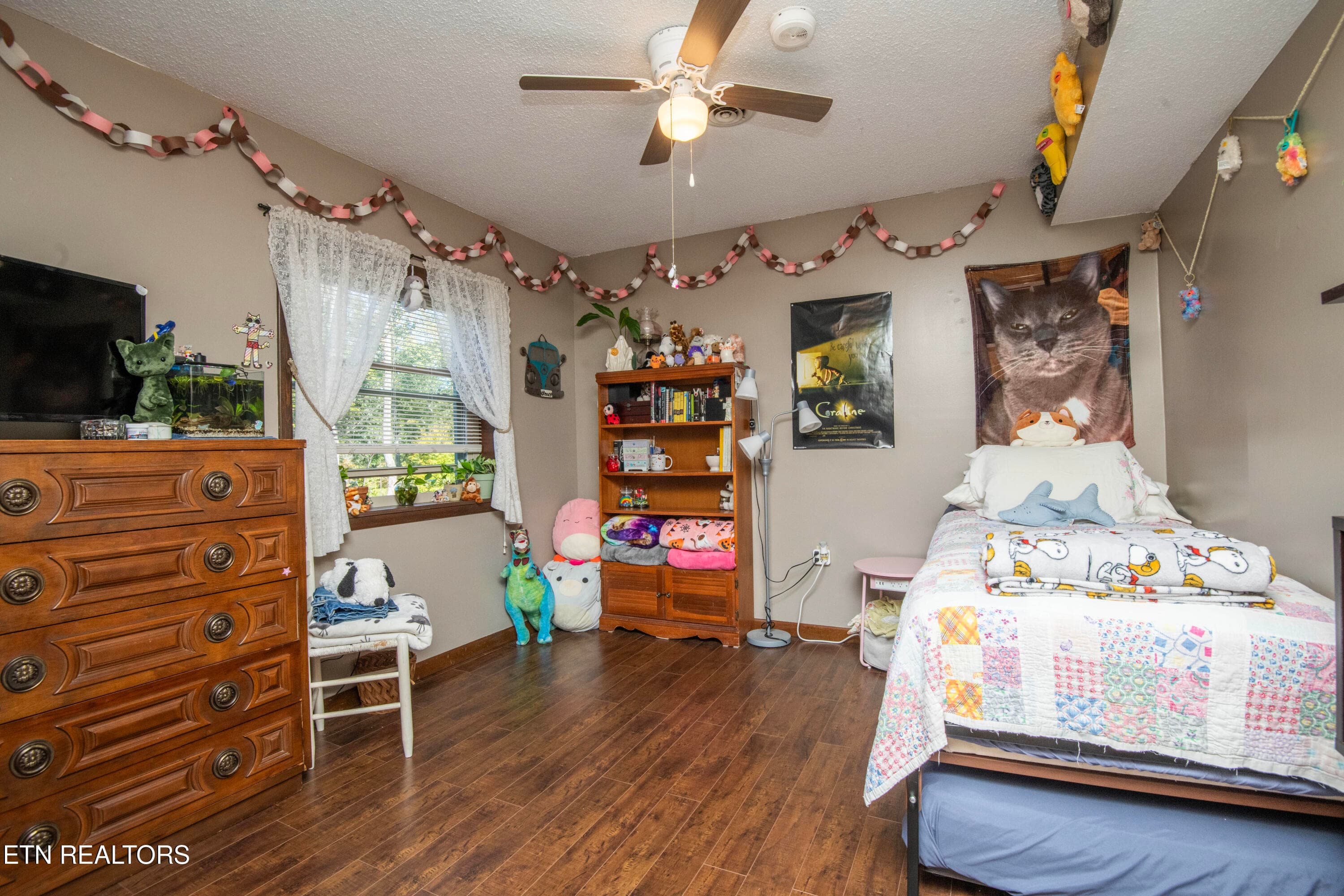 second bed 2 - 155 Lakeview Circle, Clinton, TN 37716