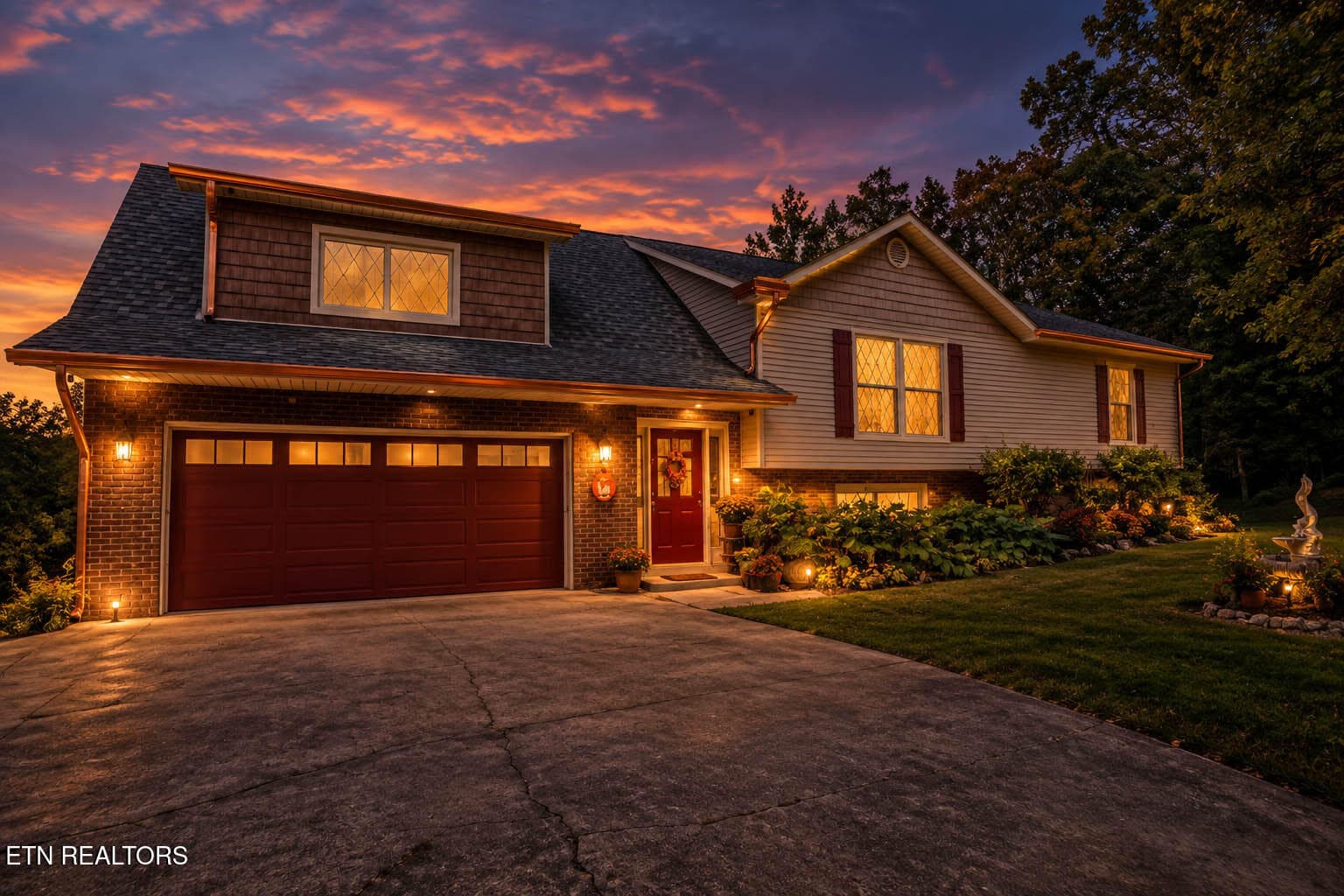 twilight - 155 Lakeview Circle, Clinton, TN 37716