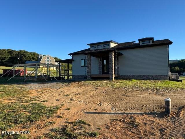 Carport construction - 180 County Line Rd, Dandridge, TN 37725, Dandridge