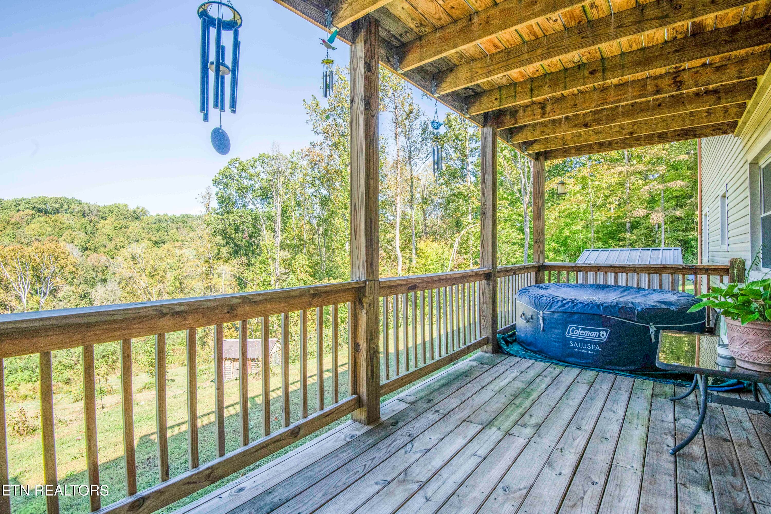 deck_1 - 155 Lakeview Circle, Clinton, TN 37716