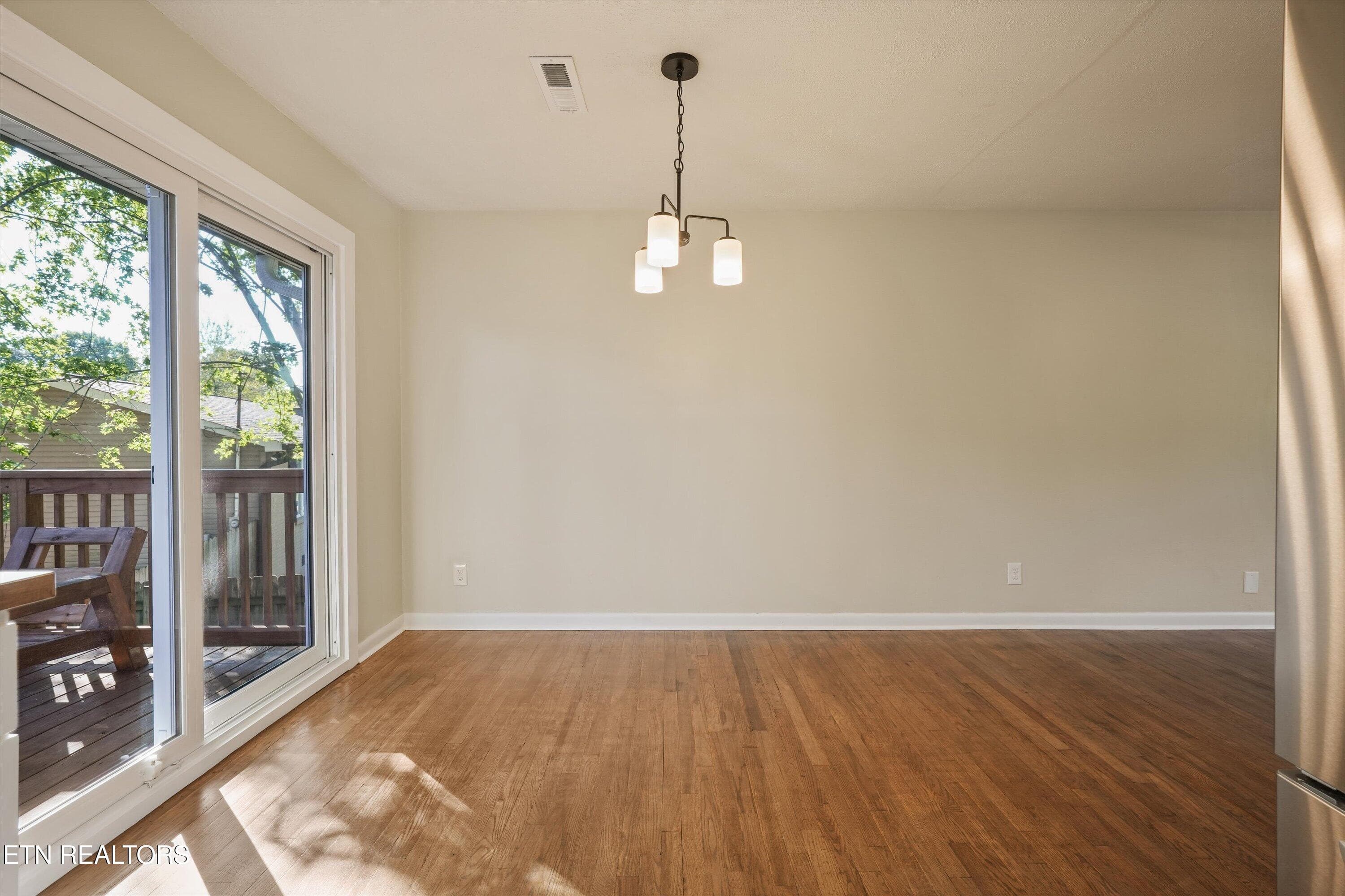 Dinign Room with Glass Door to Deck - 712 Owl Hollow Rd, Knoxville, TN 37923, Knoxville