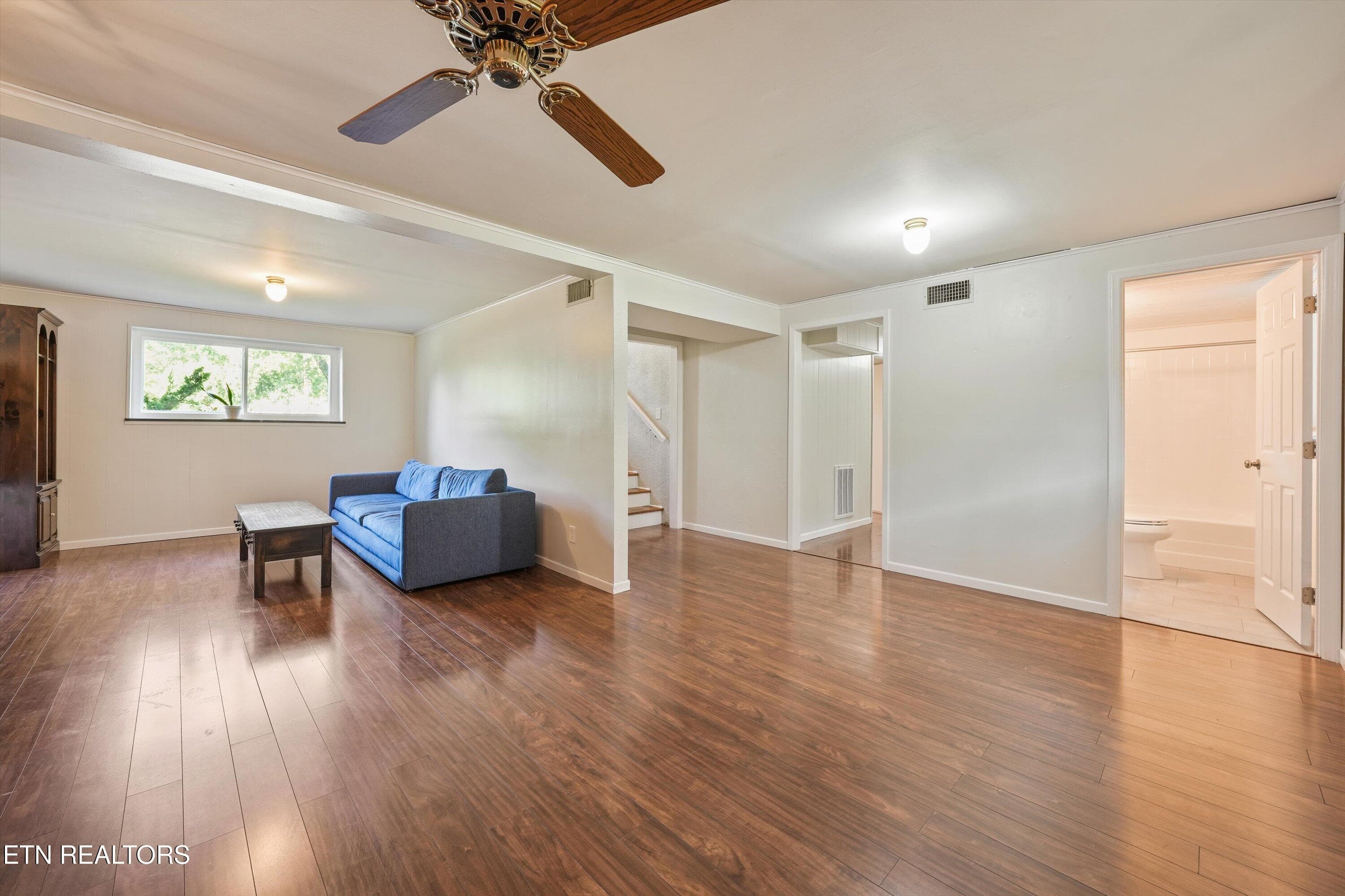 Open-concept Spacious Floor Plan - 712 Owl Hollow Rd, Knoxville, TN 37923, Knoxville