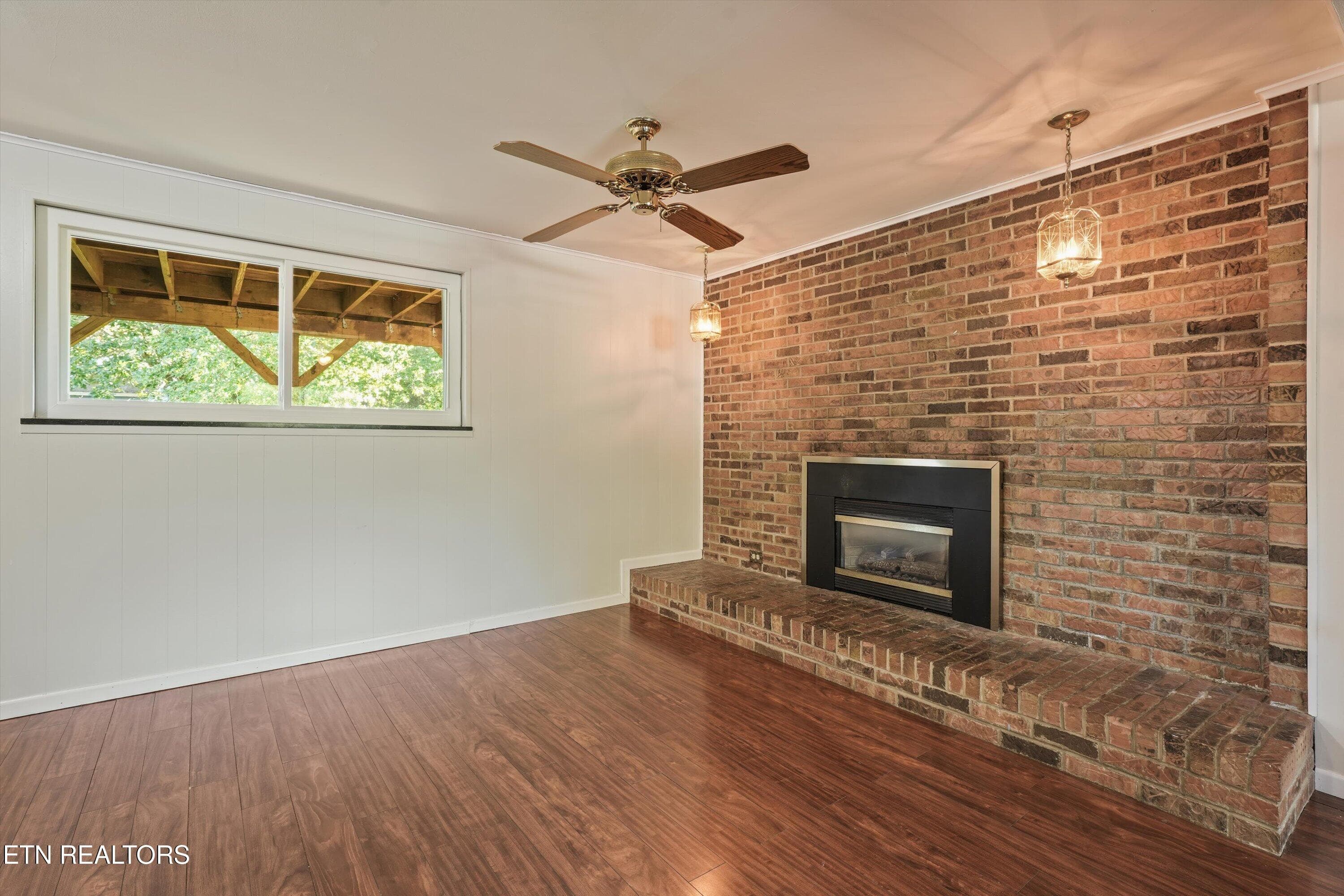 Fireplace in Additional Living Room - 712 Owl Hollow Rd, Knoxville, TN 37923, Knoxville