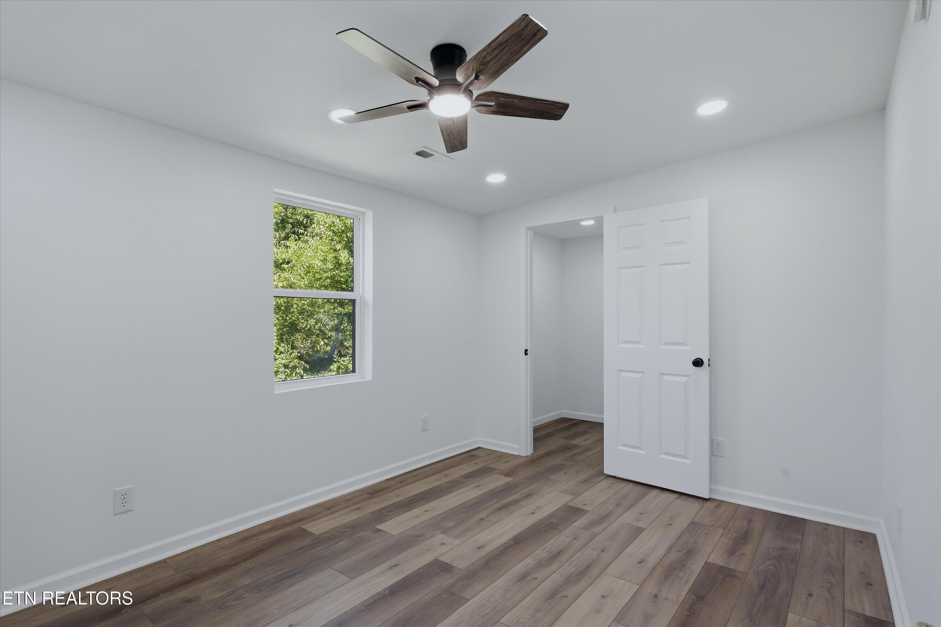 24-1100 8th St-24 - 1100 8th St, Etowah, TN 37331, Etowah
