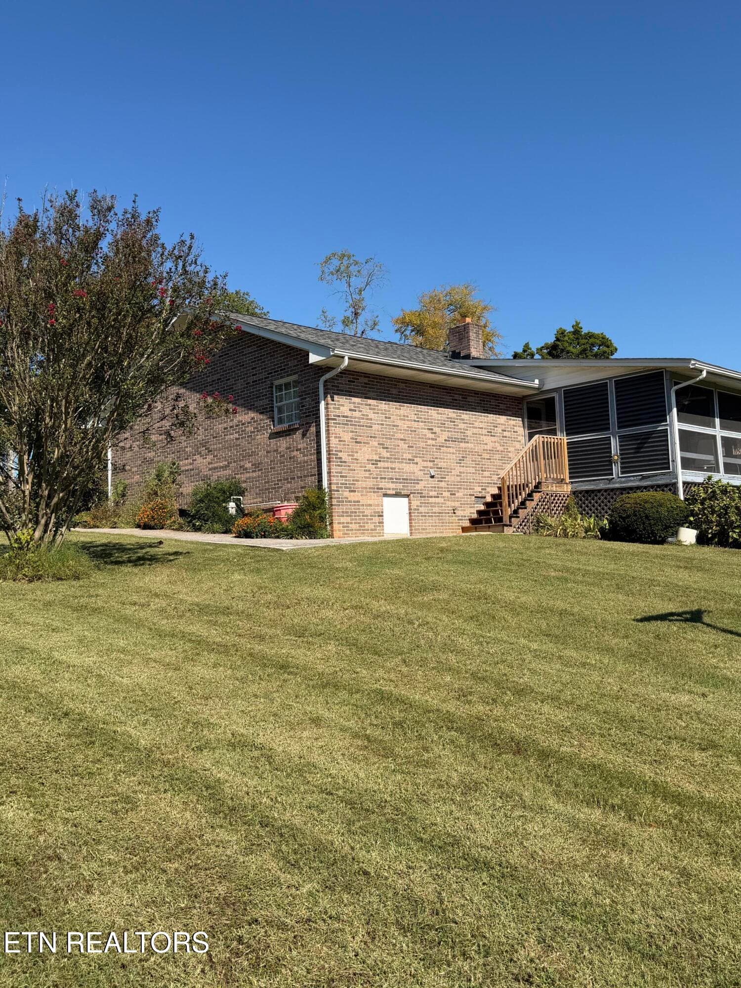 IMG_5942 - 1922 N Charles G Seivers Blvd, Clinton, TN 37716, Clinton