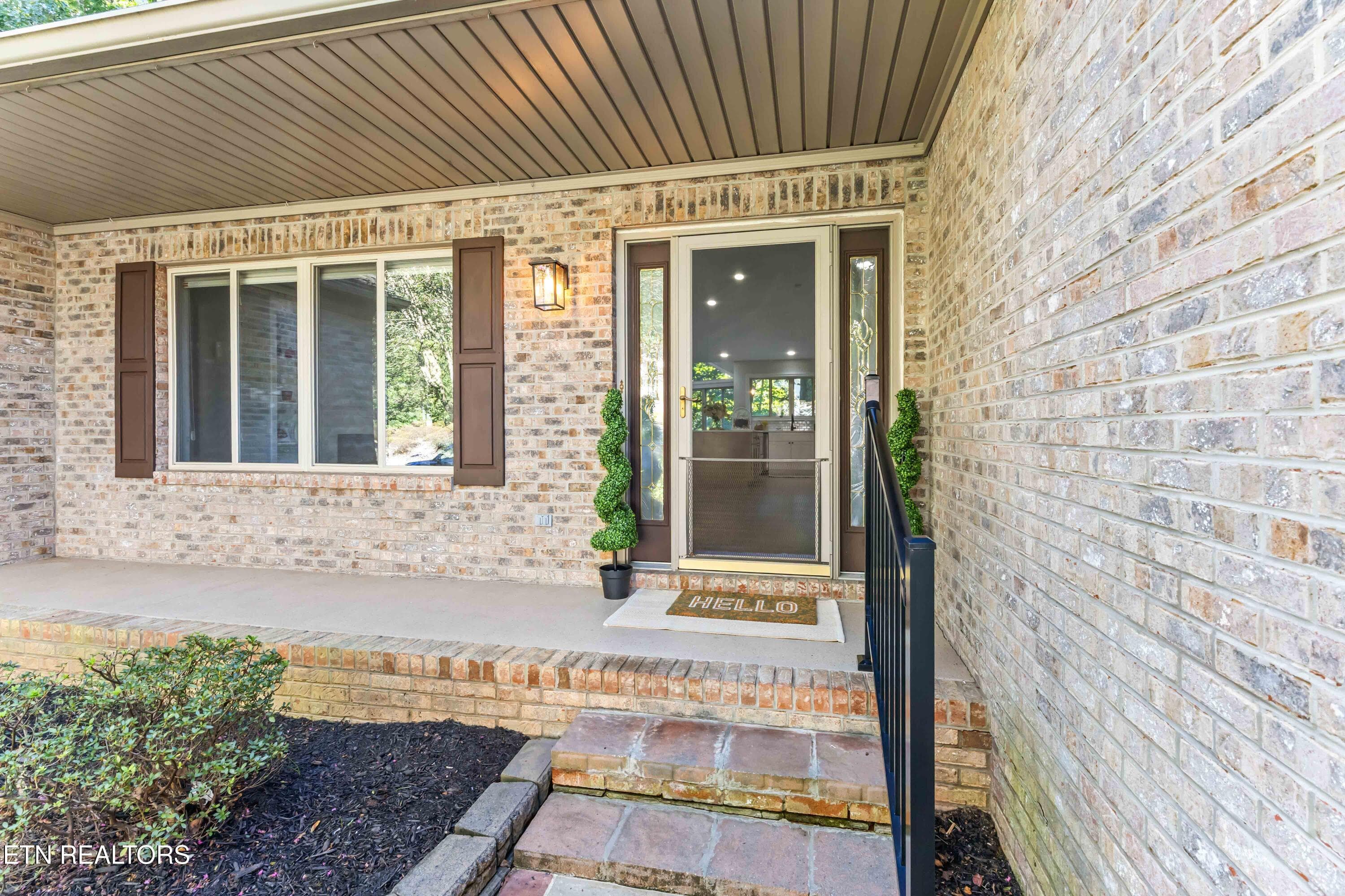 Welcoming porch - 508 Skiatook Court, Loudon, TN 37774, Loudon