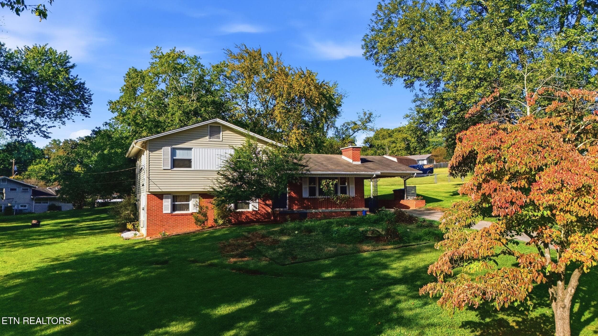4417 Silverhill Drive, Knoxville, TN 37921