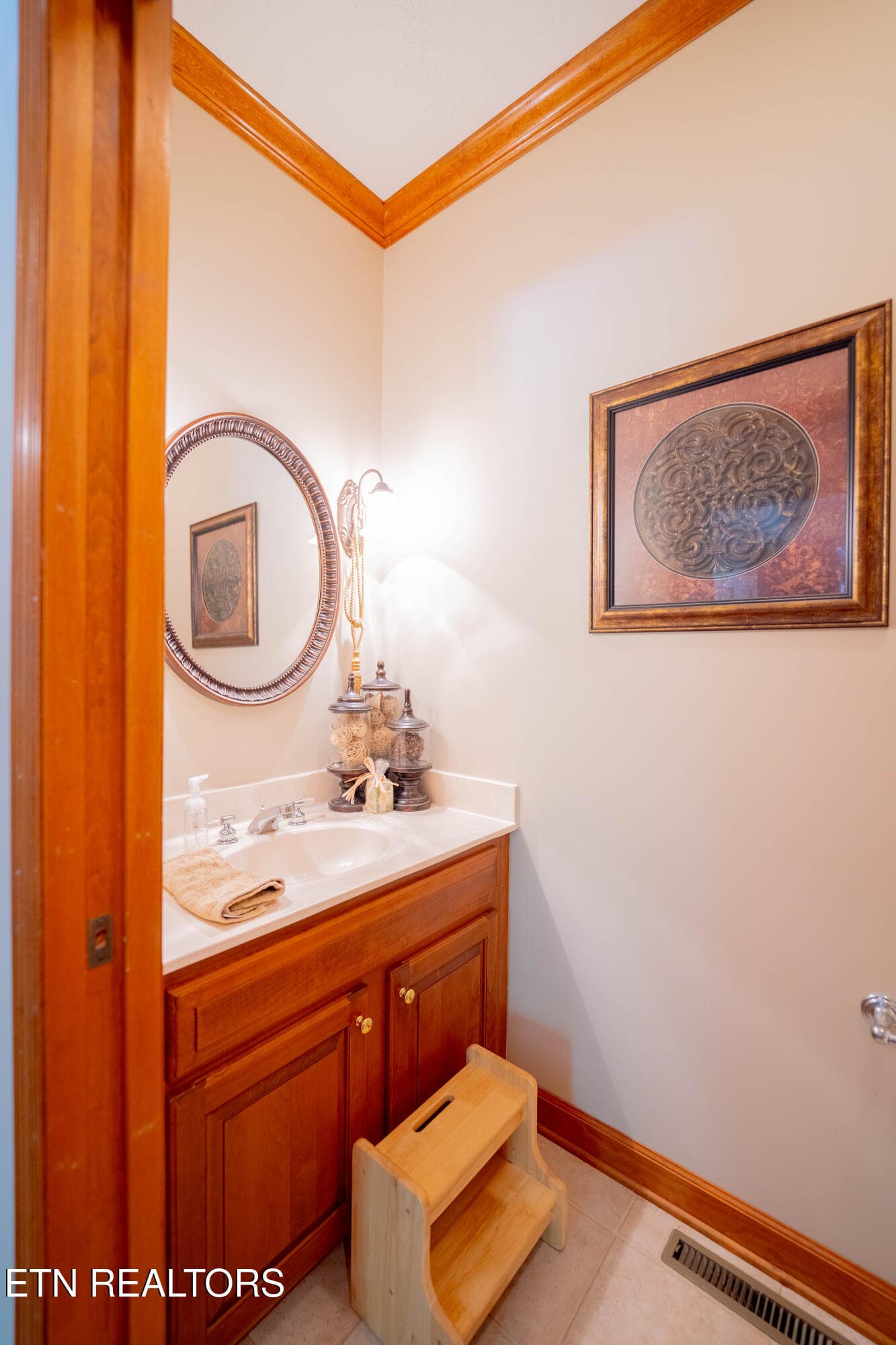 Half Bathroom - 310 Teague, Sevierville, TN 37862, Sevierville