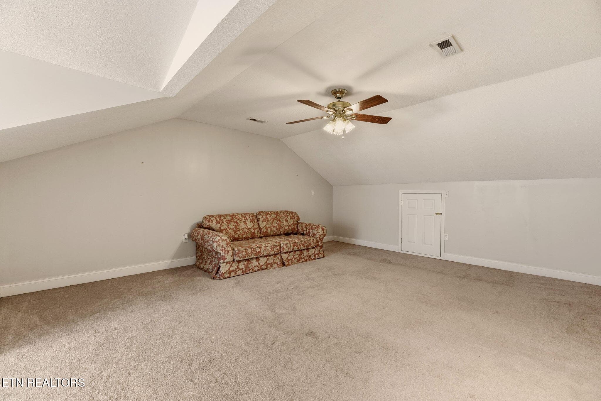 32-web-or-mls-DSC_5969 - 1127 Gazebo Way, Powell, TN 37849