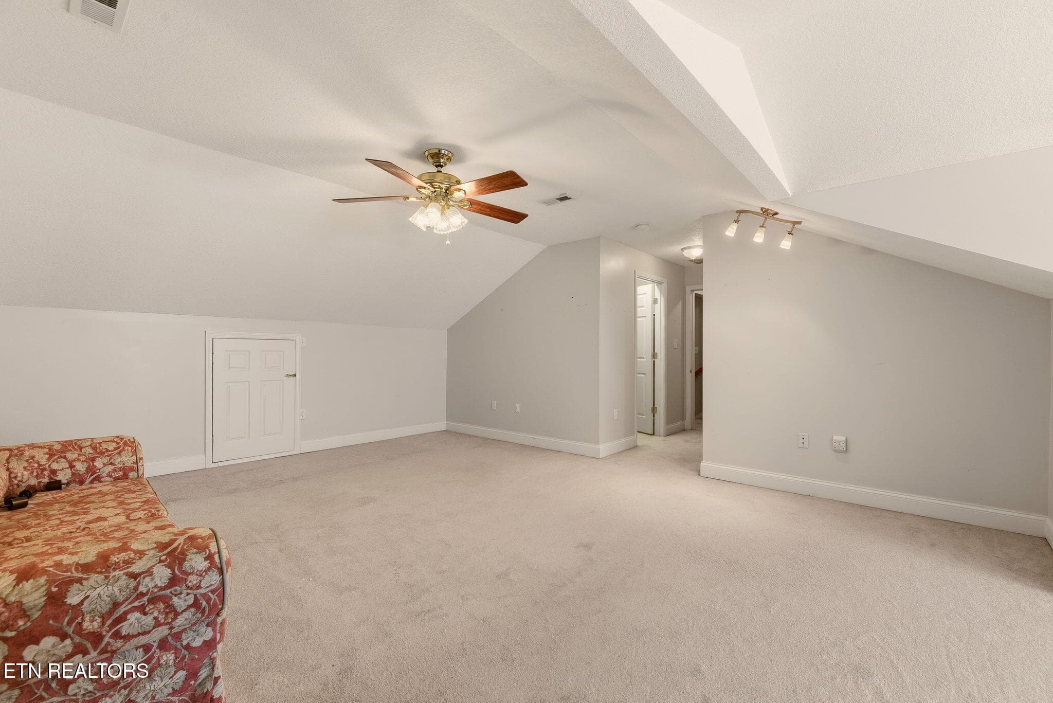 35-web-or-mls-DSC_5972 - 1127 Gazebo Way, Powell, TN 37849