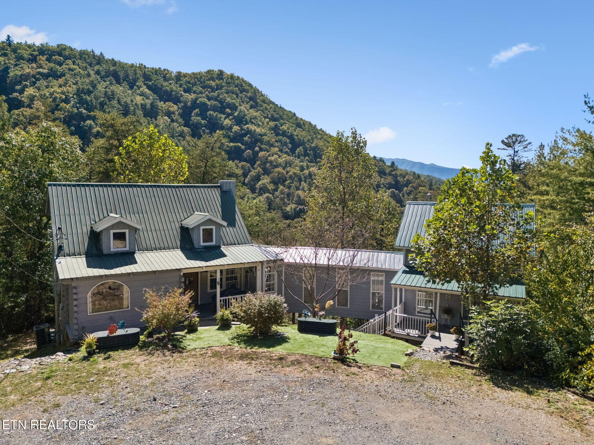 Front drone - 1243 Carrs Creek Rd, Townsend, TN 37882, Townsend