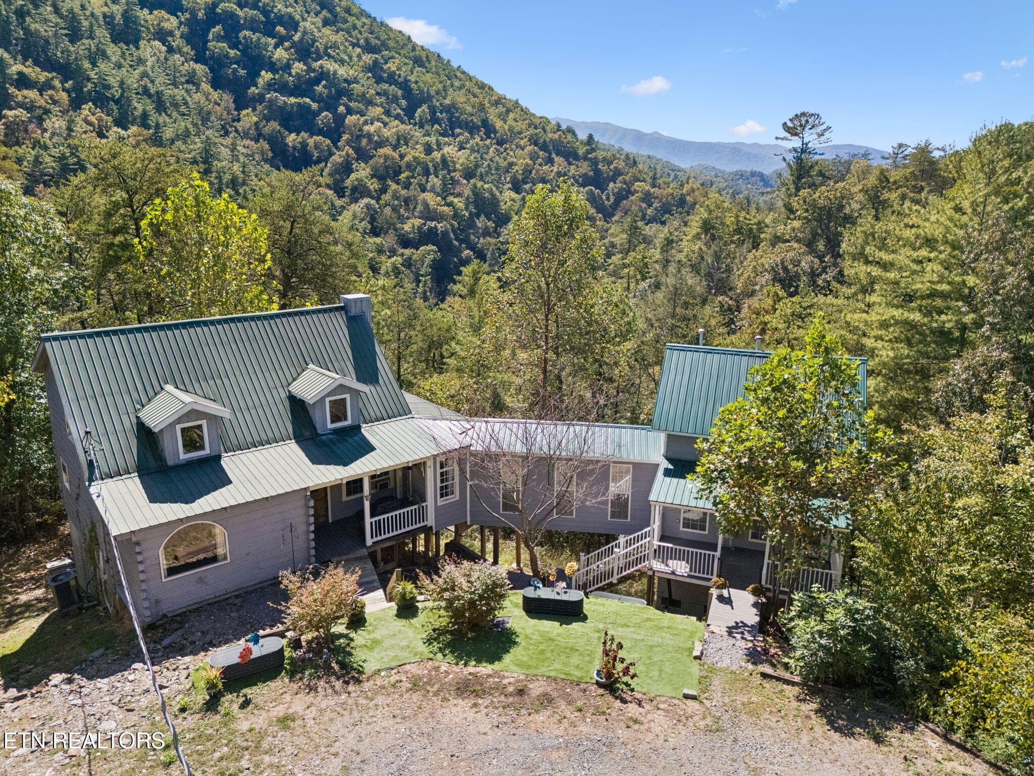 Front drone - 1243 Carrs Creek Rd, Townsend, TN 37882, Townsend