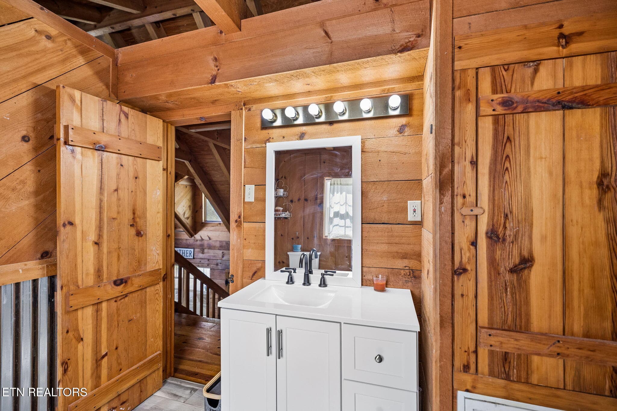 Loft bthroom - 1243 Carrs Creek Rd, Townsend, TN 37882, Townsend