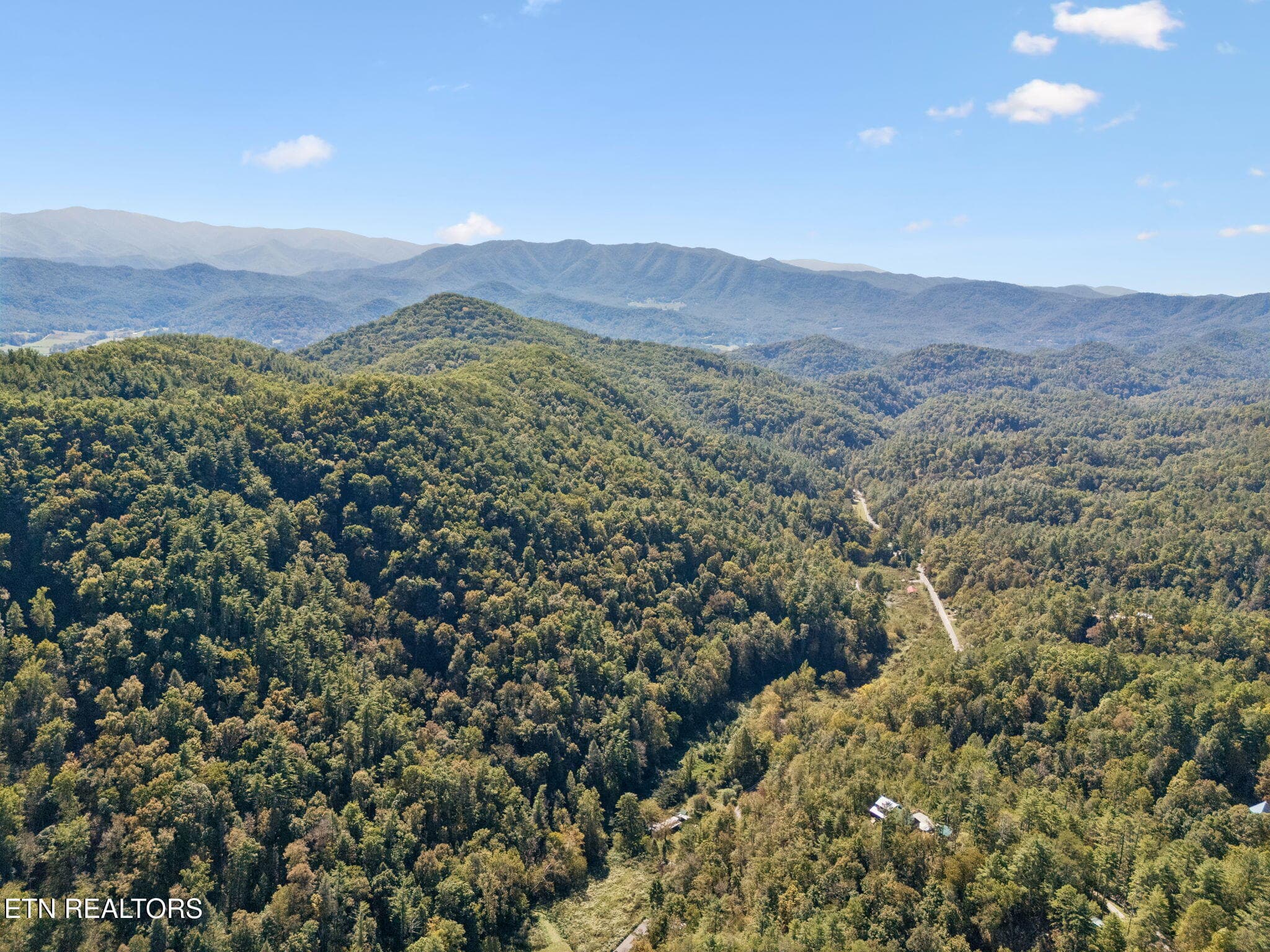 Mountain setting Drone shot - 1243 Carrs Creek Rd, Townsend, TN 37882, Townsend