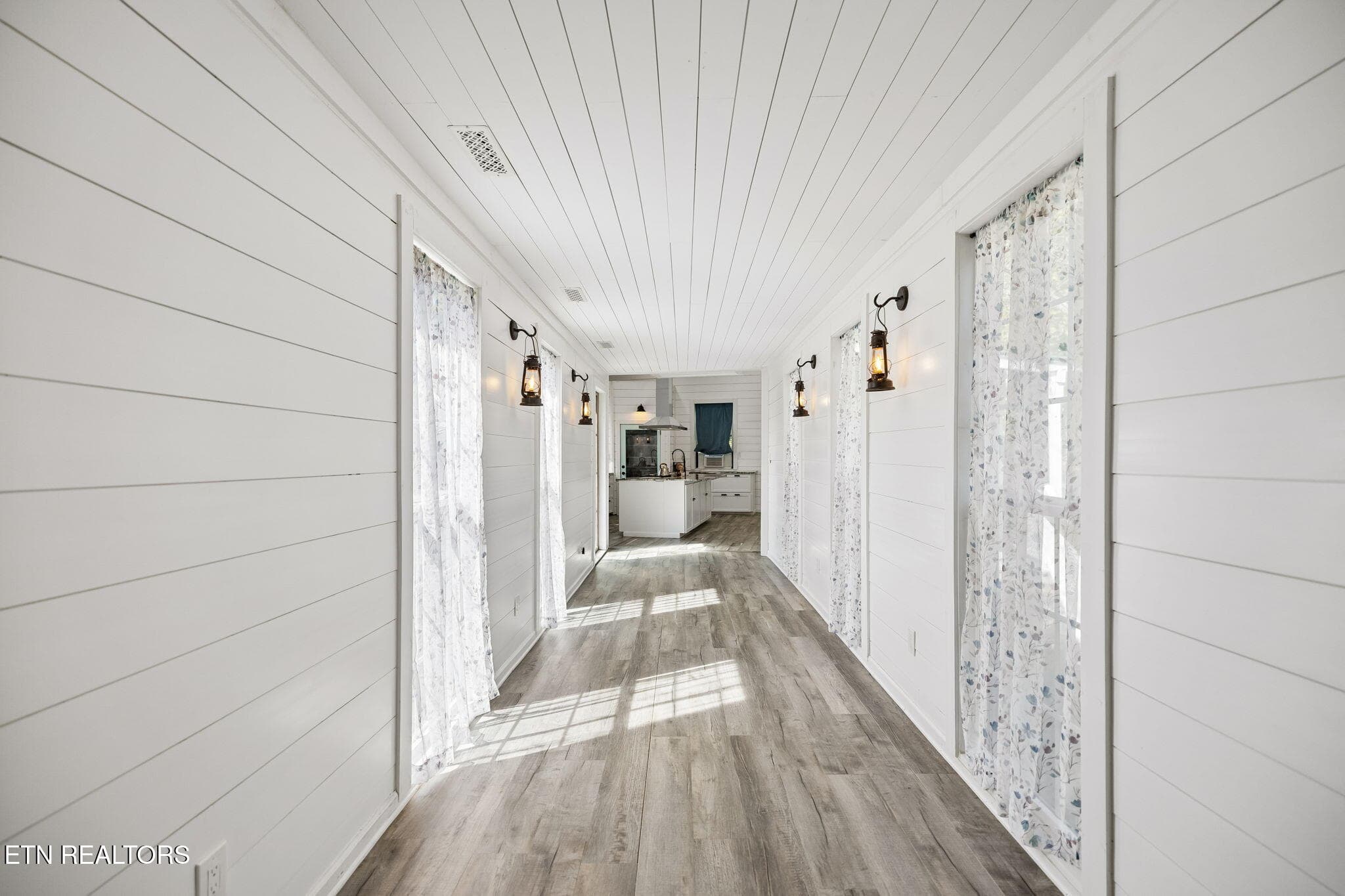 Passageway to kitchen - 1243 Carrs Creek Rd, Townsend, TN 37882, Townsend