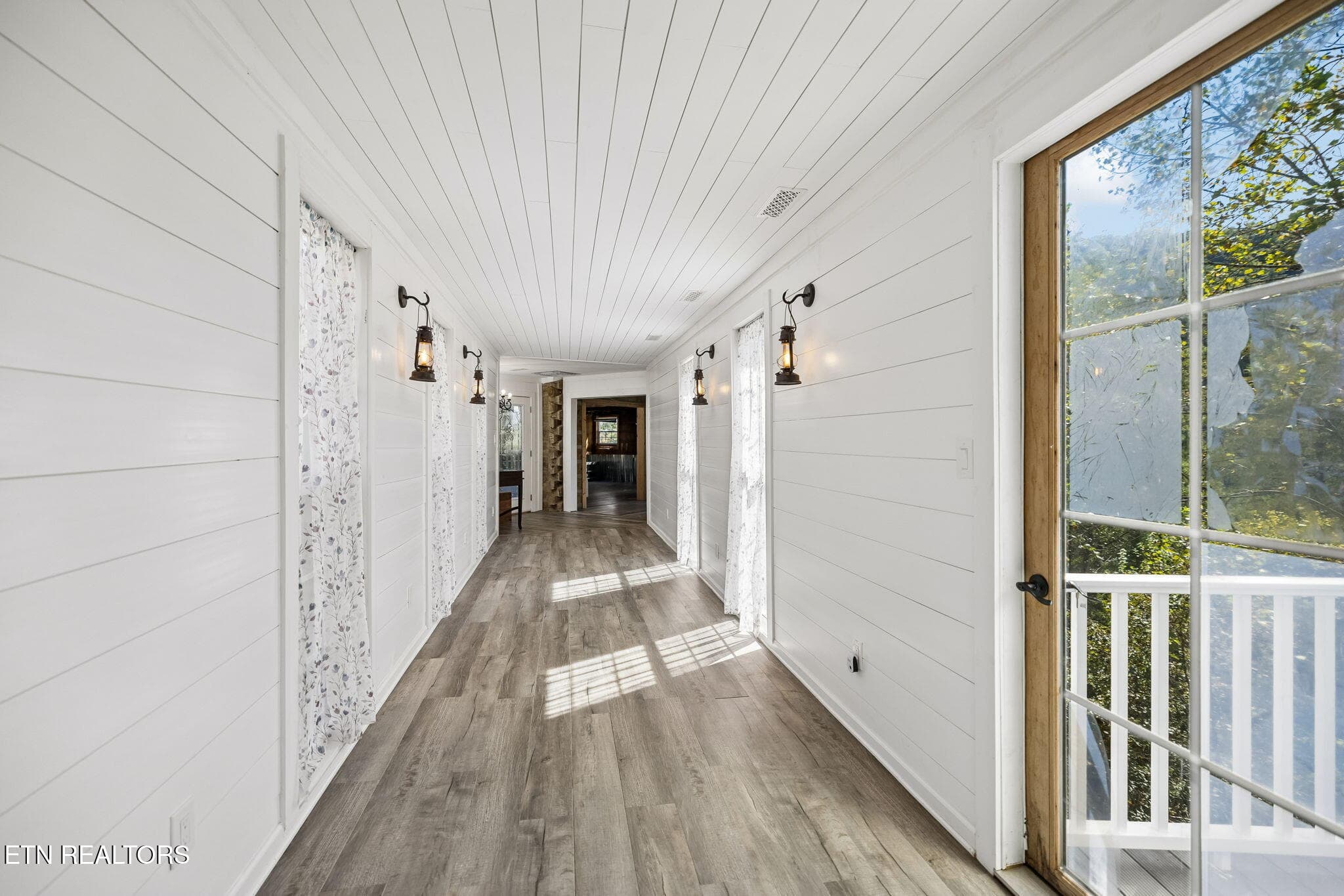 Passageway - 1243 Carrs Creek Rd, Townsend, TN 37882, Townsend