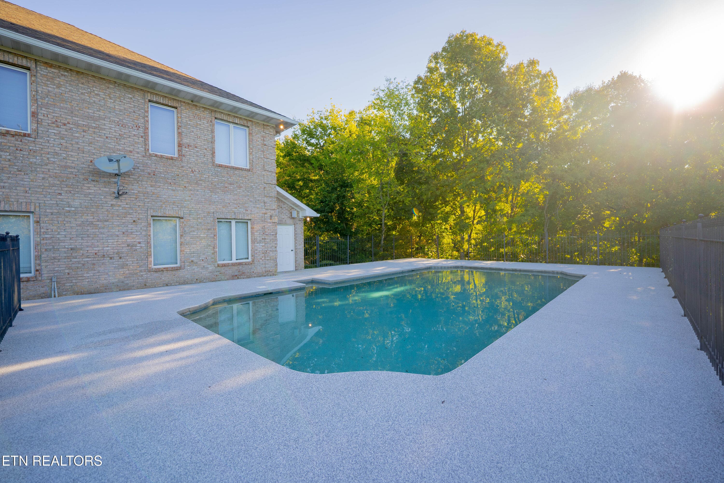 Outside - 310 Teague, Sevierville, TN 37862, Sevierville