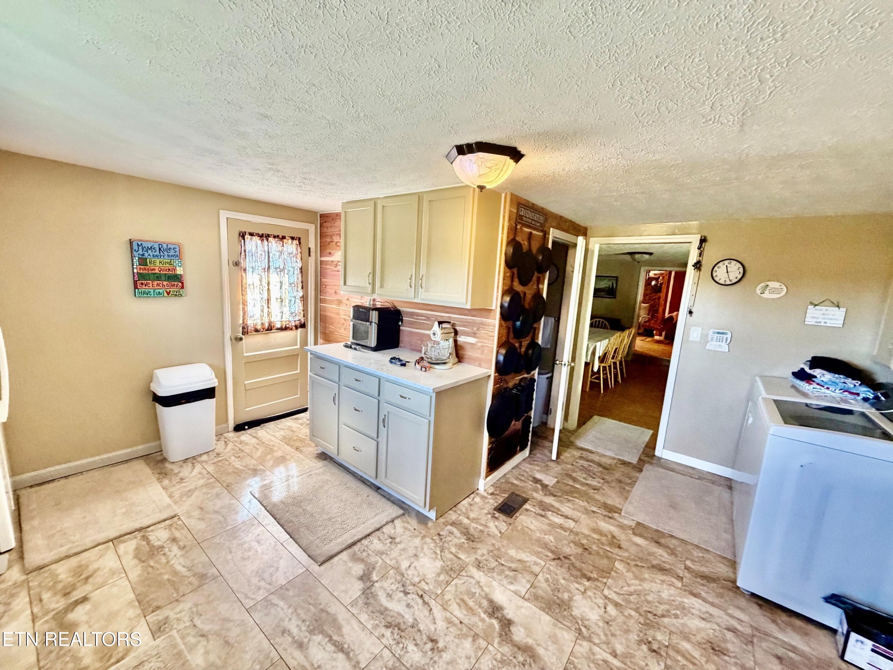 5889 Newton Road kitchen3 new - 5889 Newton Rd, Crossville, TN 38572