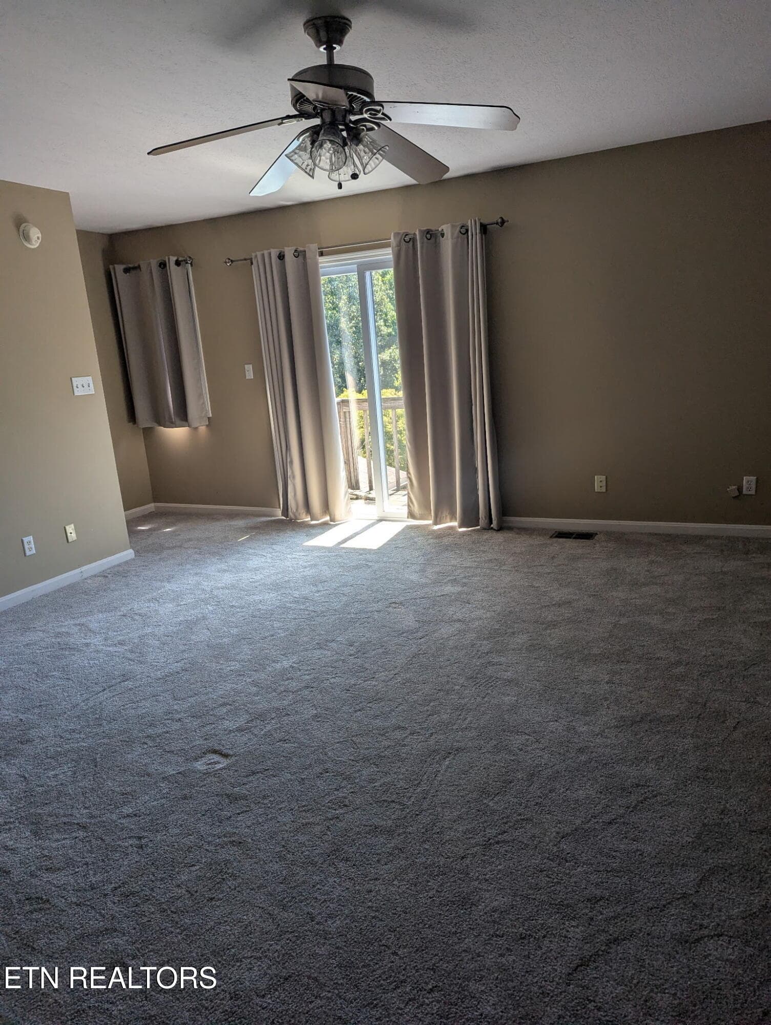 1000006050 - 6054 Pleasant Run Lane, Knoxville, TN 37918, Knoxville
