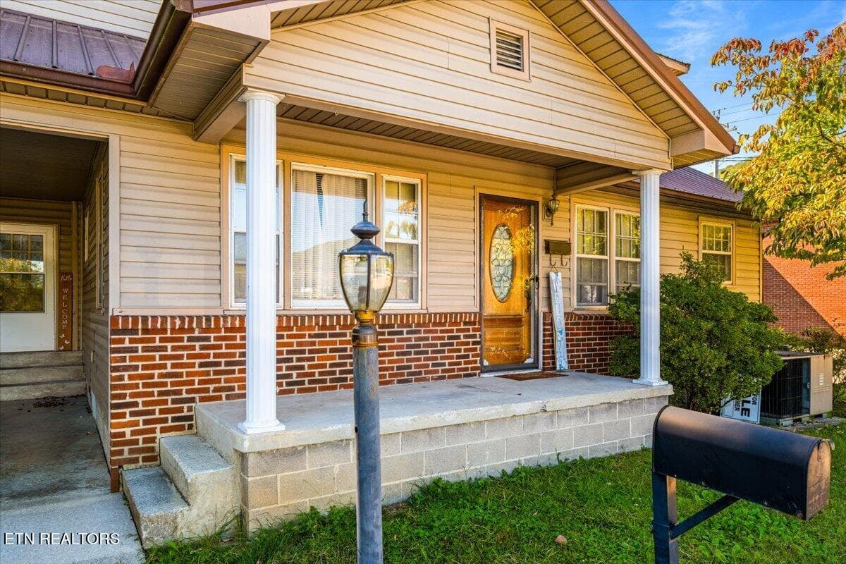 08-104 Rich Ln - 104 Rich Lane, LaFollette, TN 37766, LaFollette