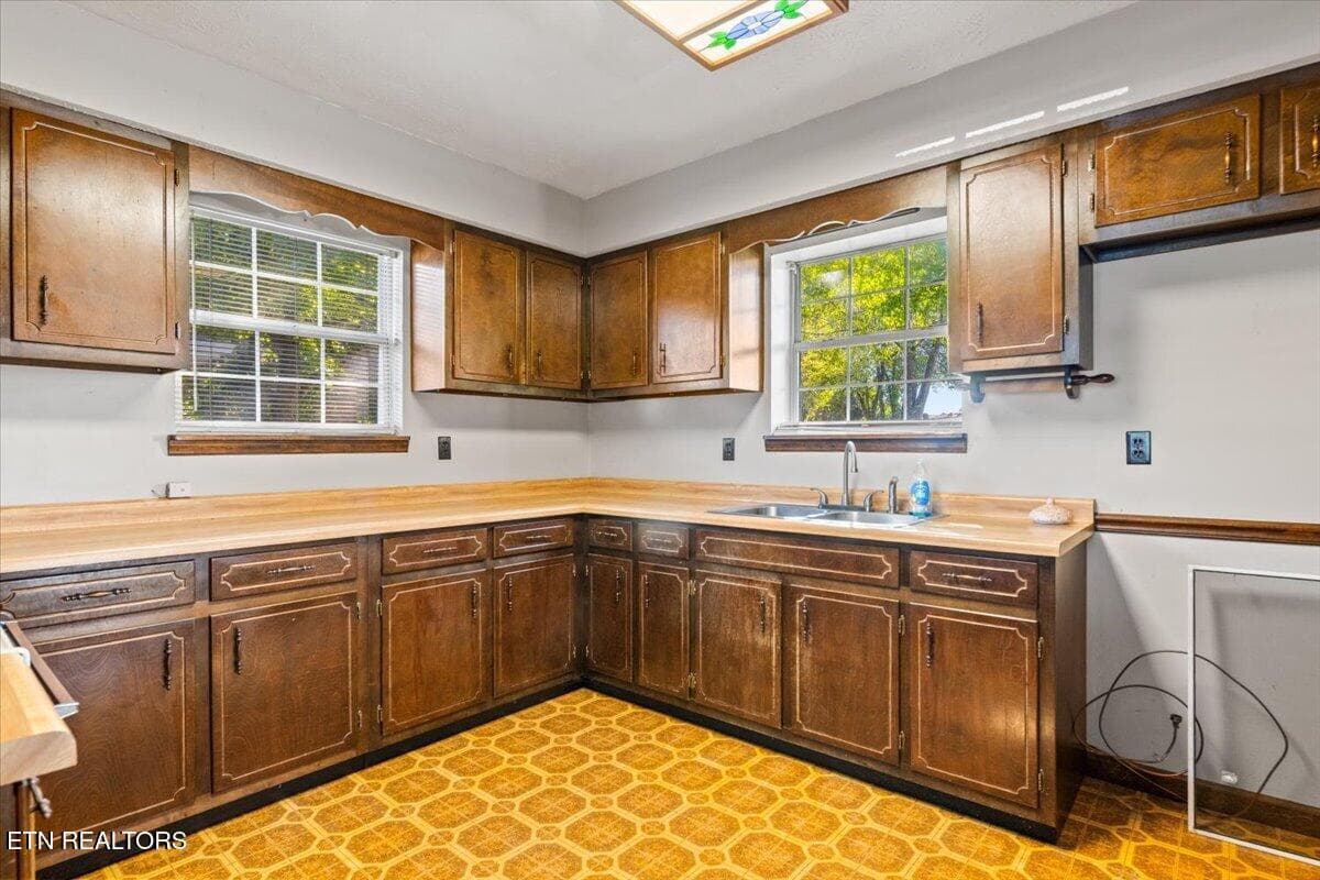 33-104 Rich Ln - 104 Rich Lane, LaFollette, TN 37766, LaFollette