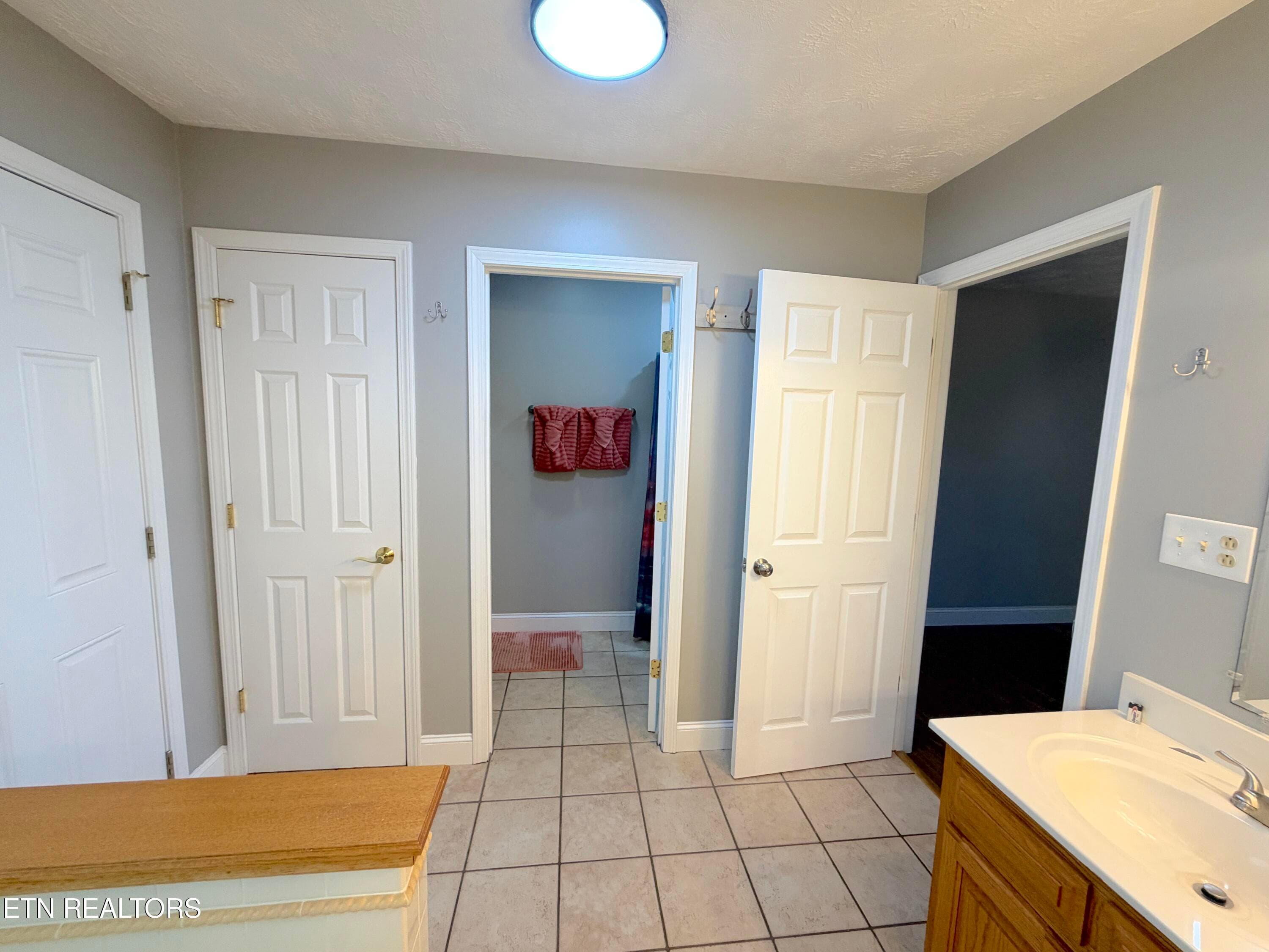 39. Bath Master - 2833 English Valley Lane, Sevierville, TN 37876