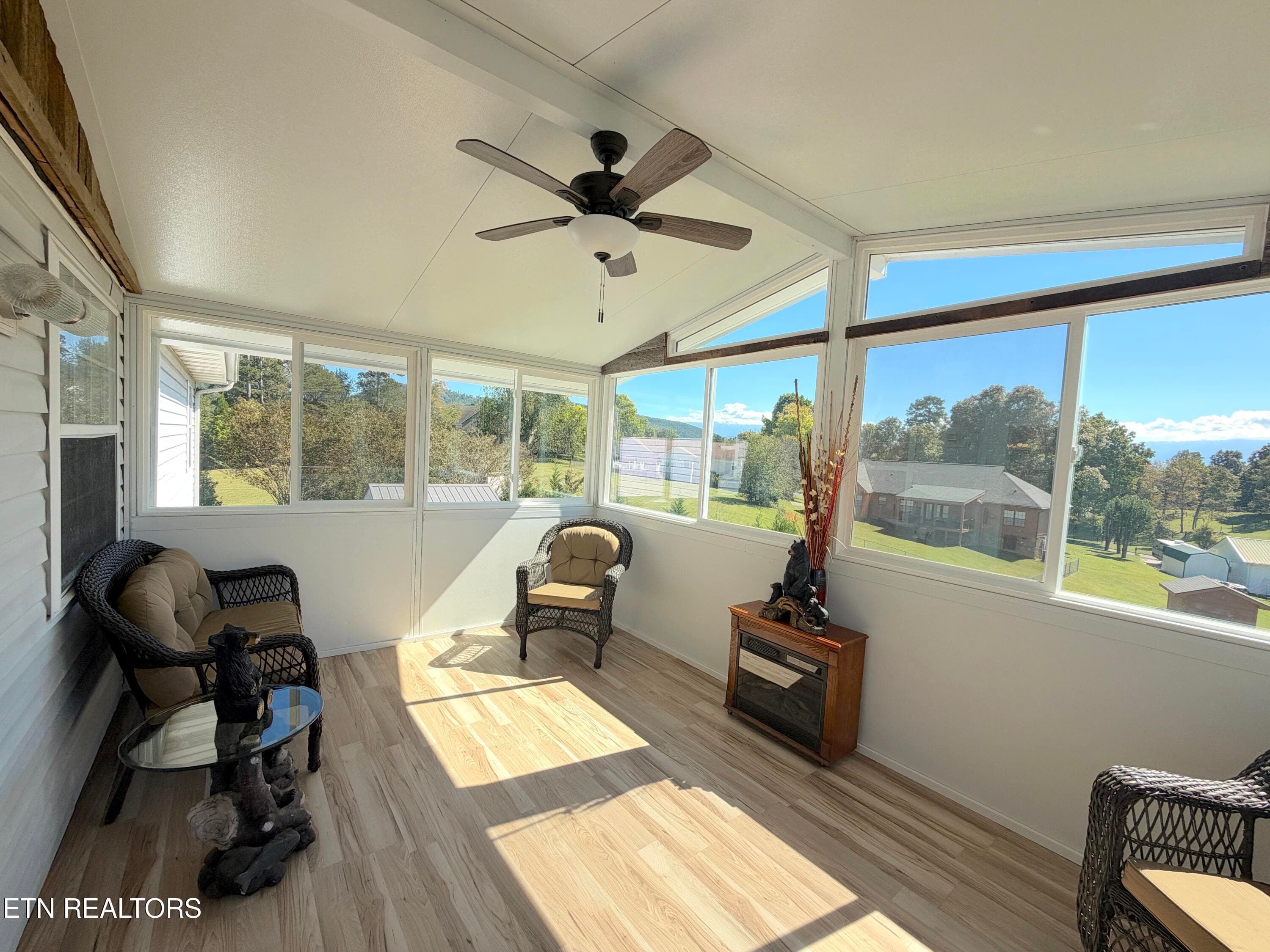 43. Enclosed Porch - 2833 English Valley Lane, Sevierville, TN 37876