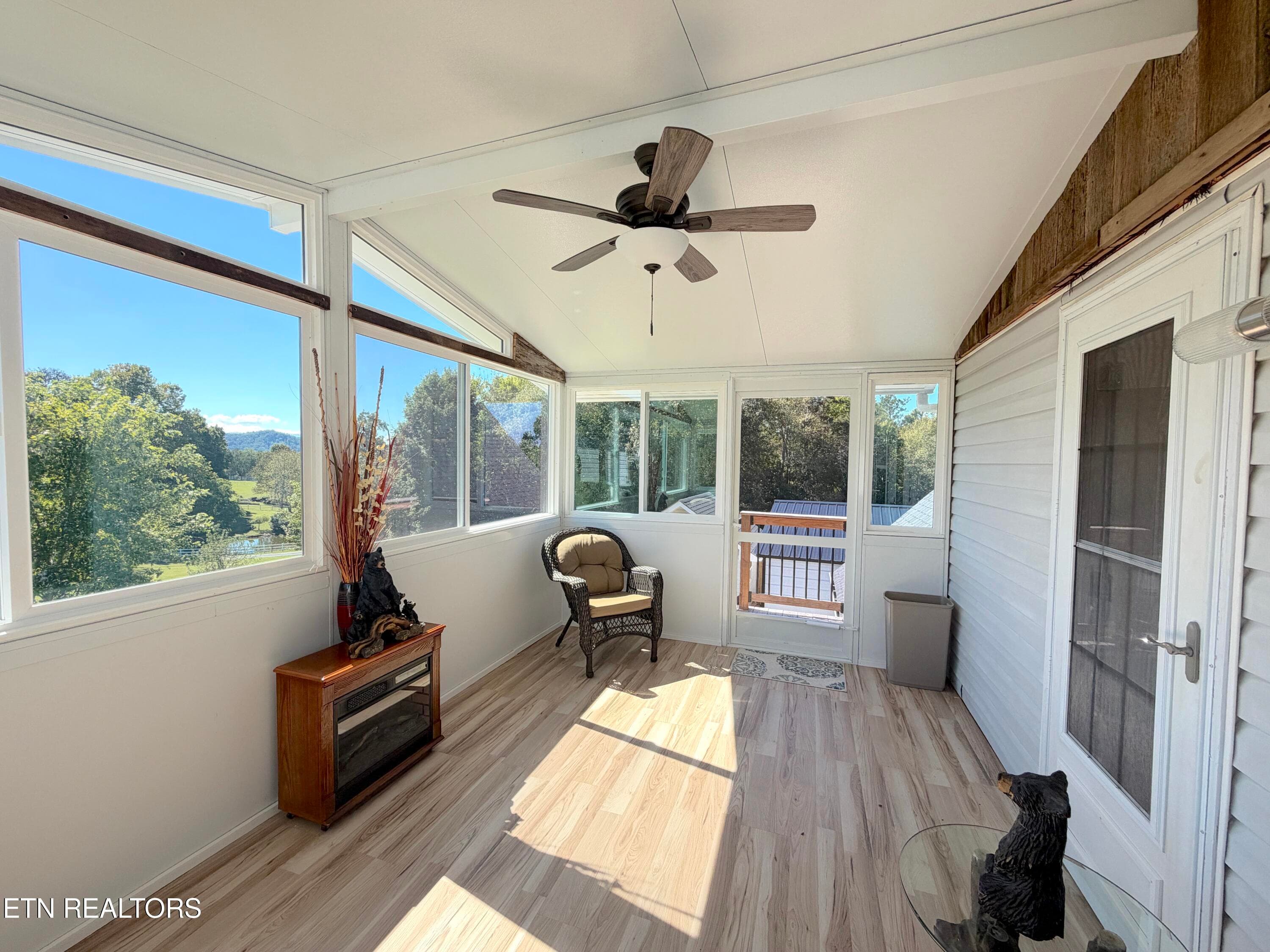 44. Enclosed Porch - 2833 English Valley Lane, Sevierville, TN 37876