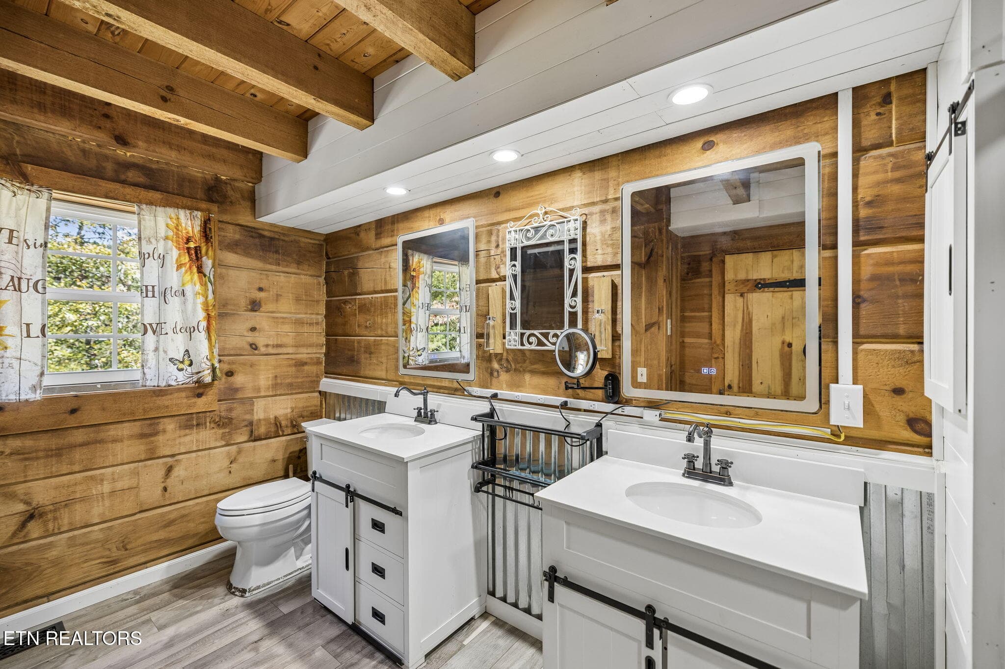 Master bath - 1243 Carrs Creek Rd, Townsend, TN 37882, Townsend
