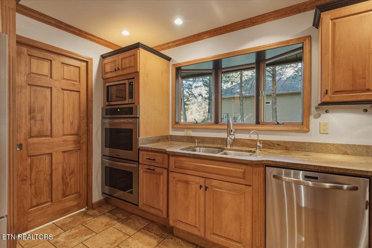 15-Kitchen - 309 Tigitsi Way, Loudon, TN 37774, Loudon