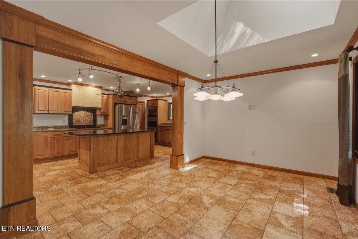 18-Breakfast Area - 309 Tigitsi Way, Loudon, TN 37774, Loudon