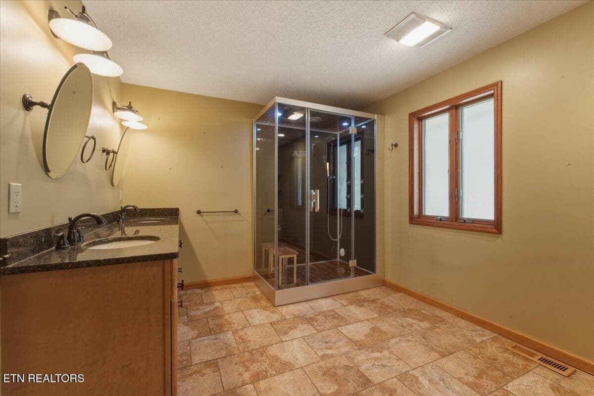 25-Primary Bath - 309 Tigitsi Way, Loudon, TN 37774, Loudon