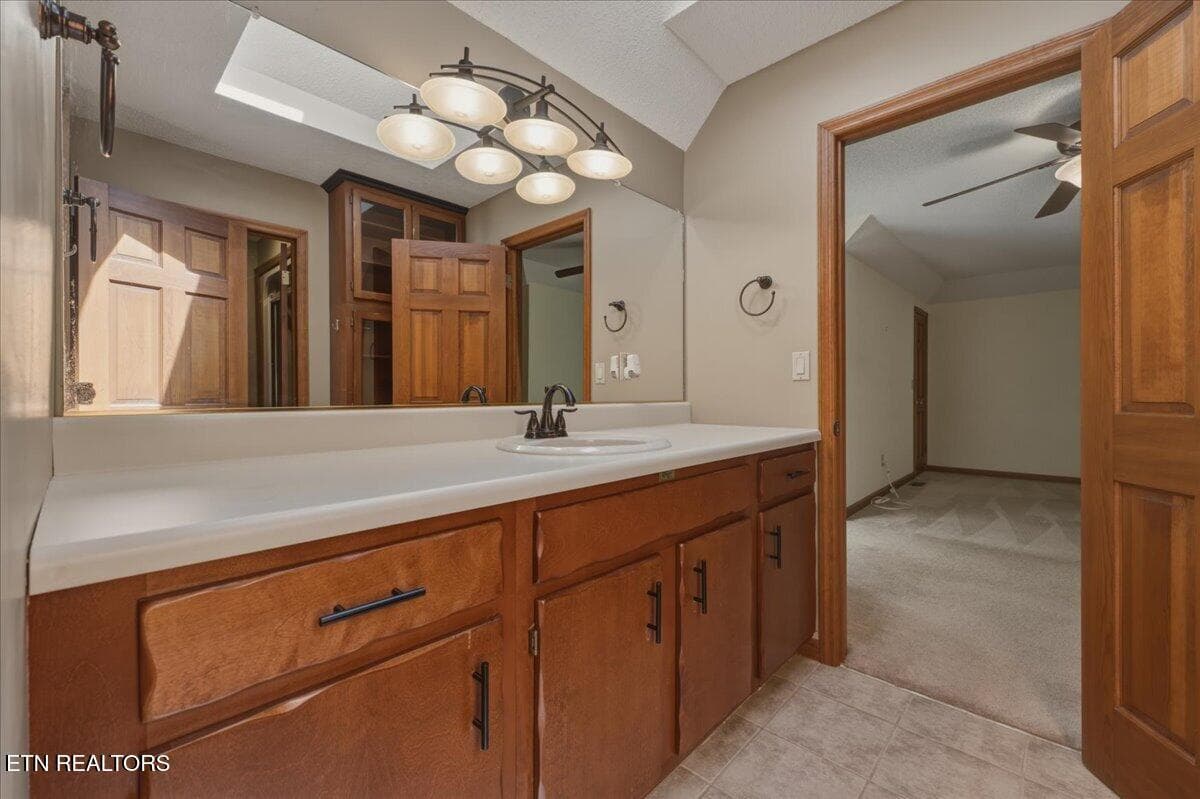 31-Full Bath - 309 Tigitsi Way, Loudon, TN 37774, Loudon