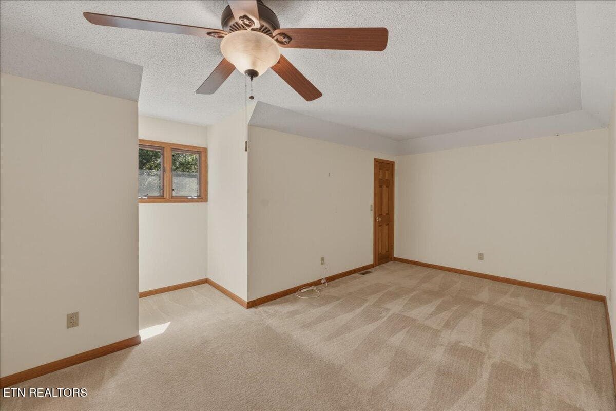 33-Bedroom 3 - 309 Tigitsi Way, Loudon, TN 37774, Loudon
