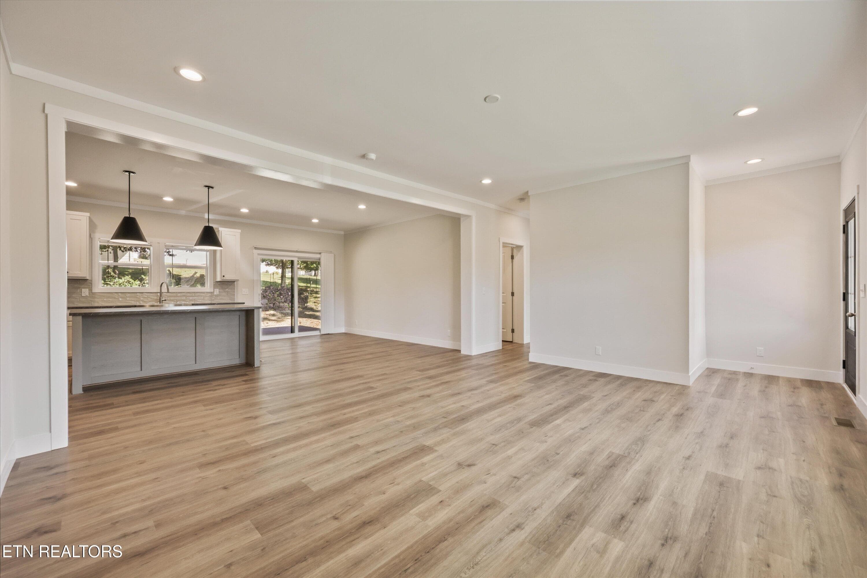 Living Room - 106 Federal Ferry Circle, Vonore, TN 37885, Vonore