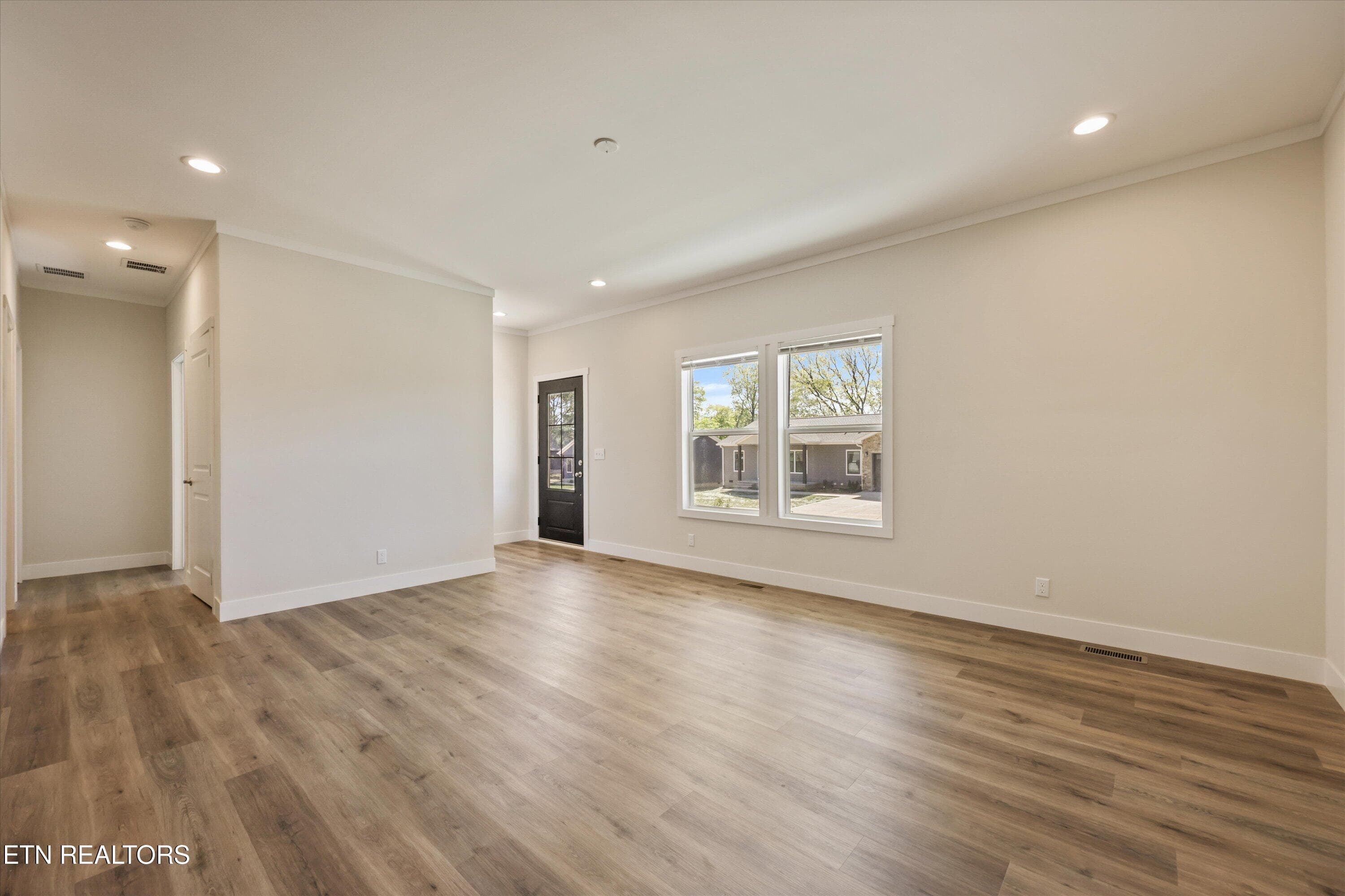 Living Room - 106 Federal Ferry Circle, Vonore, TN 37885, Vonore