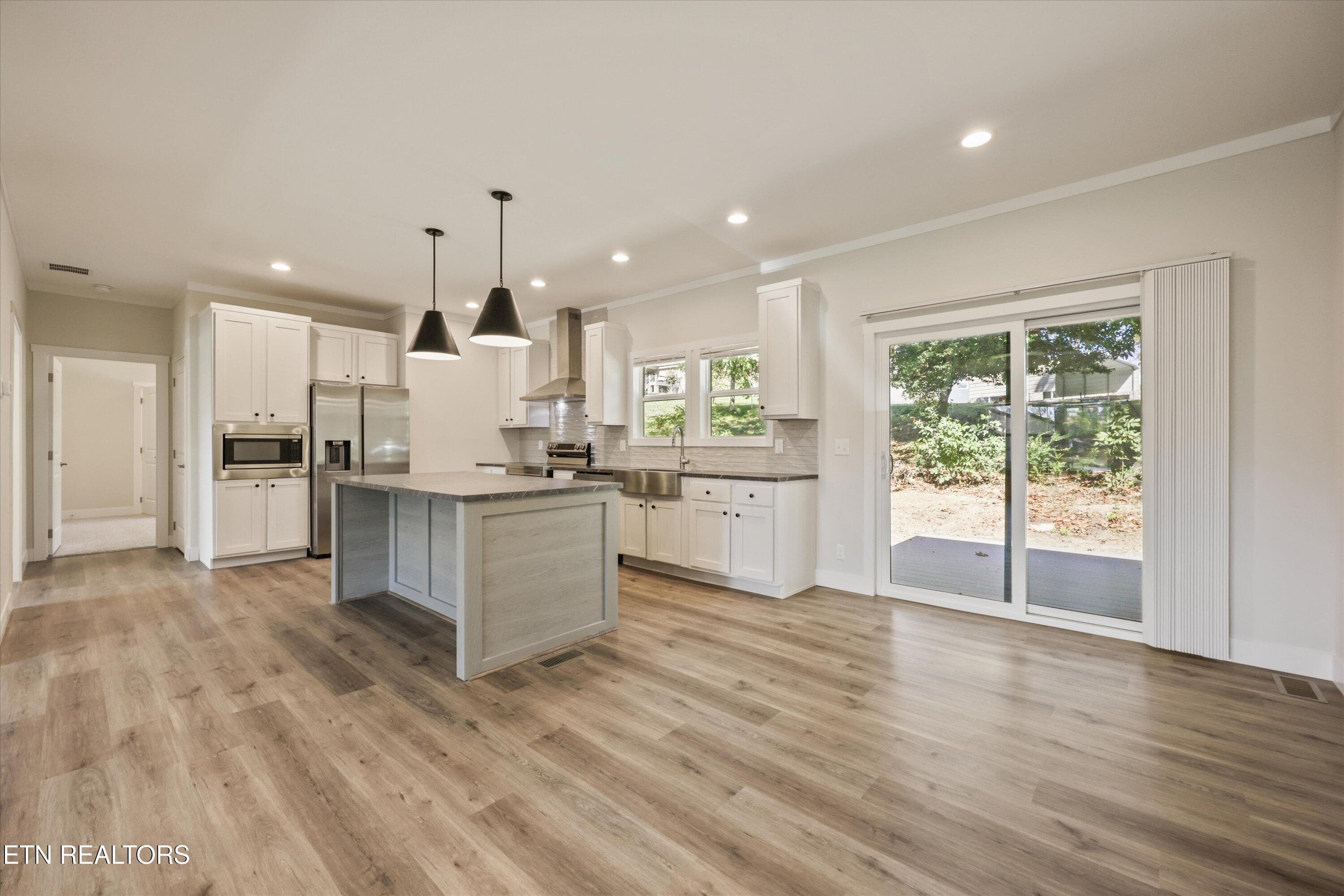 Dining/Kitchen - 106 Federal Ferry Circle, Vonore, TN 37885, Vonore