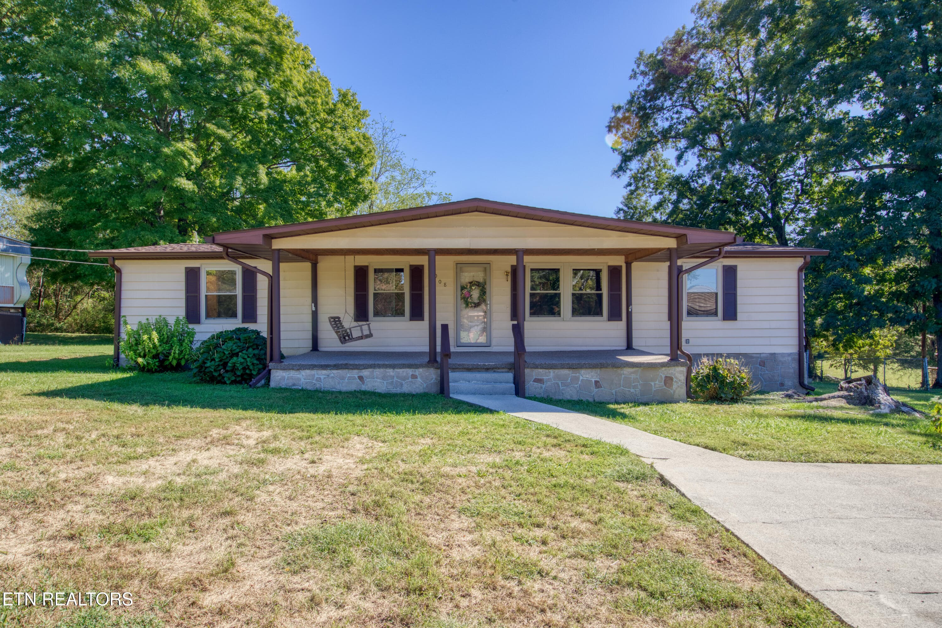 7008 E Emory Rd, Knoxville, TN 37938