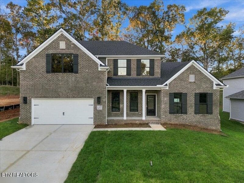1422 Crescent Oaks Lane, Lenoir City, TN 37772