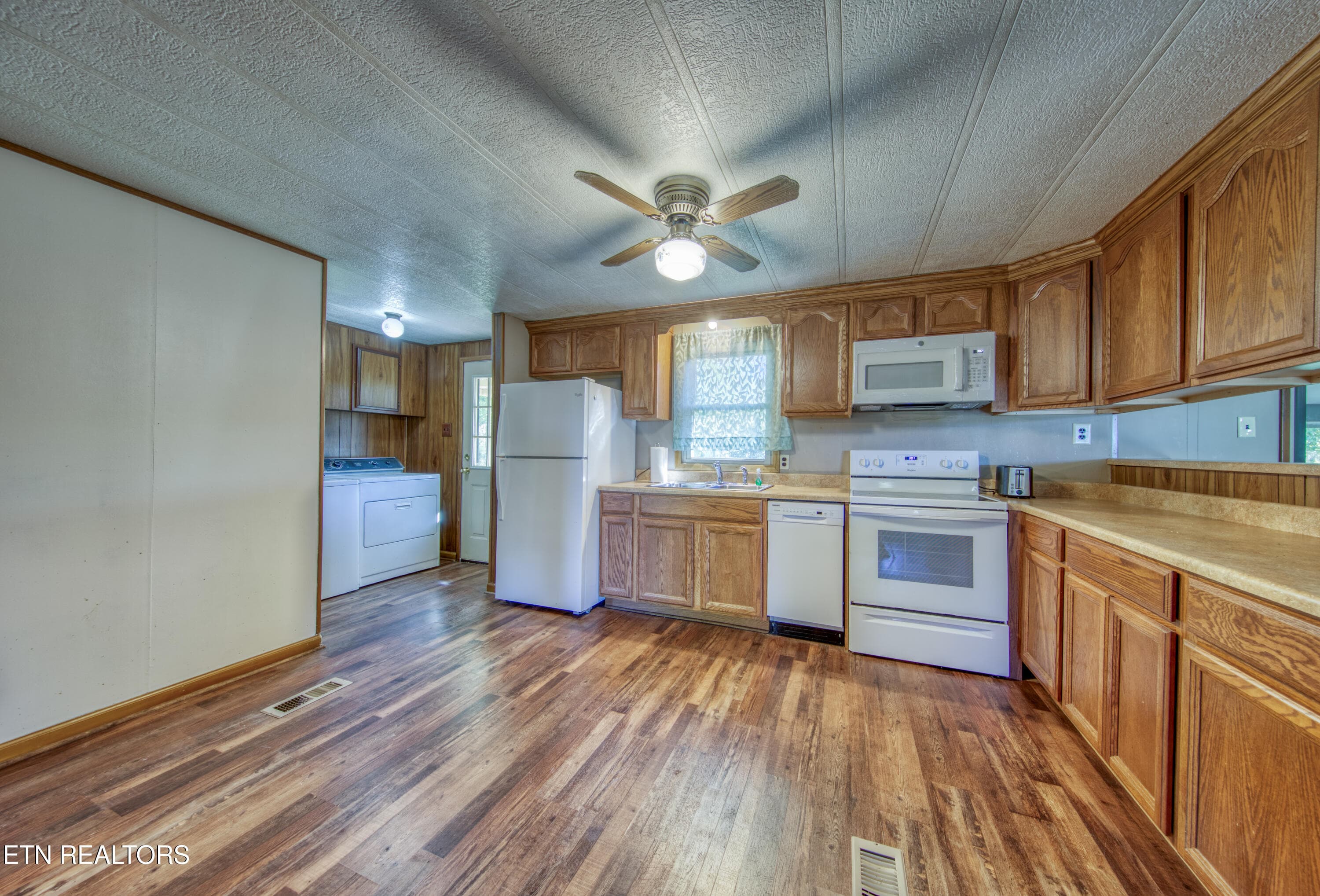 0H3A6648_82 - 7008 E Emory Rd, Knoxville, TN 37938, Knoxville