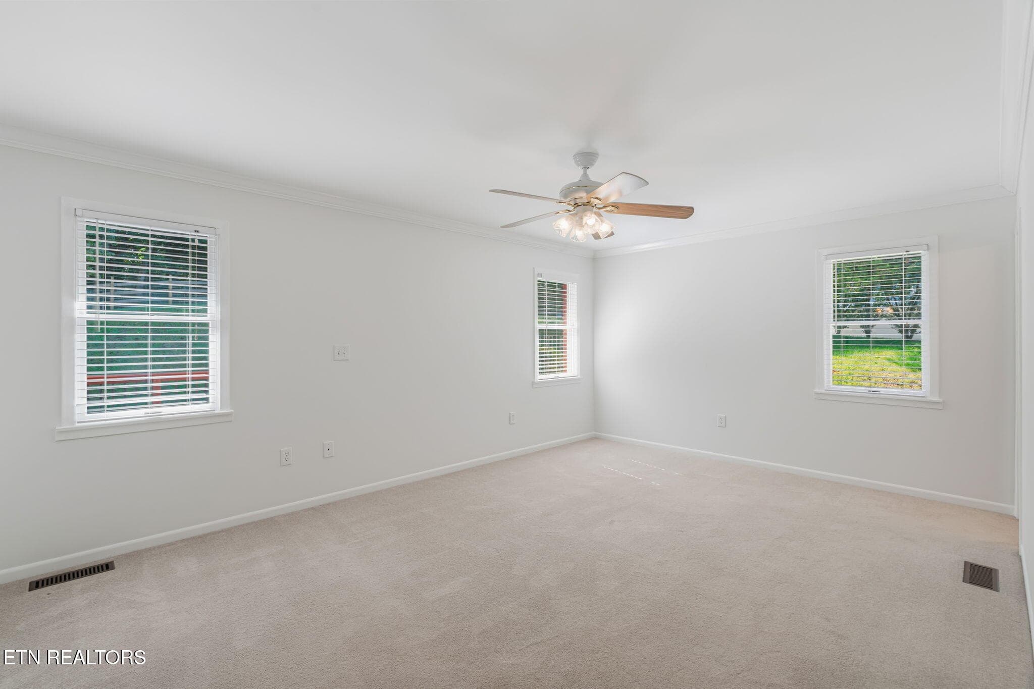 16-web-or-mls-1034 Poplar Springs-3 - 1034 Poplar Creek Rd, Oliver Springs, TN 37840